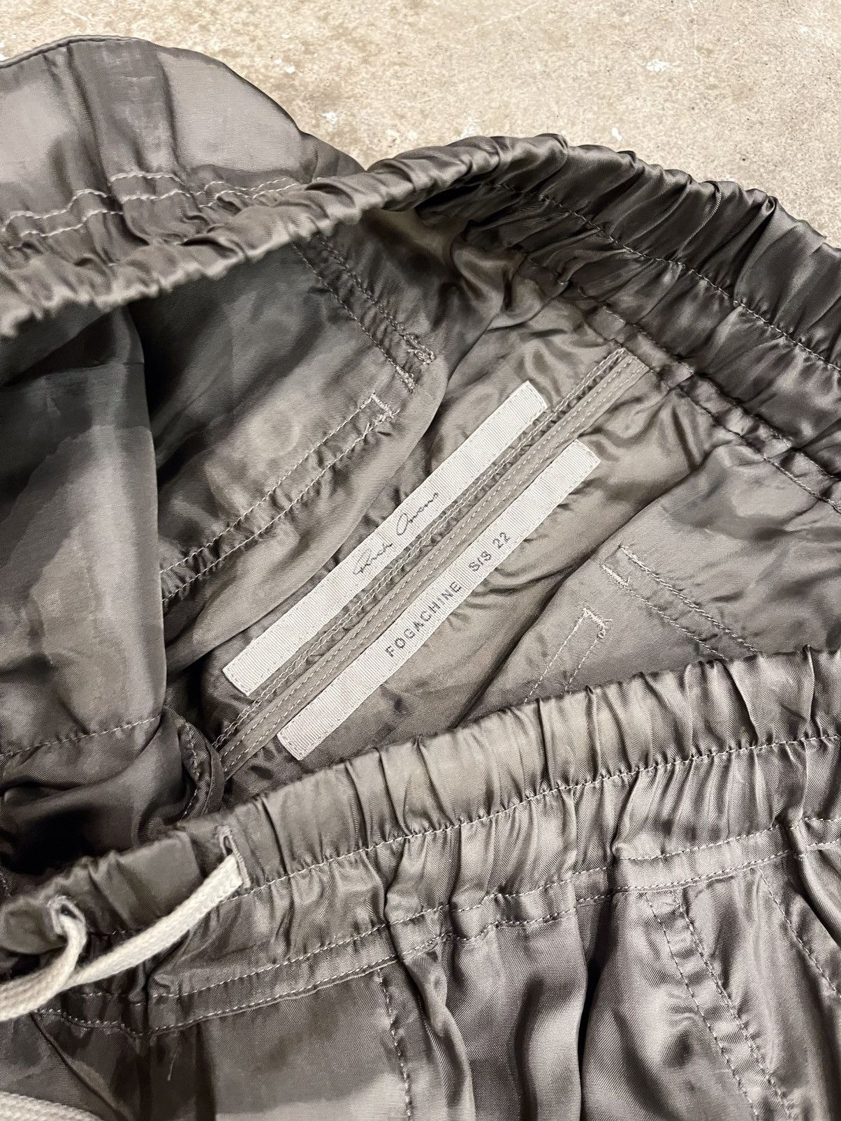 Rick Owens Rick Owens women’s cupro cargo pants Dust - EU 38 / US 6 Size 27" / US 4 / IT 40 - 3 Thumbnail