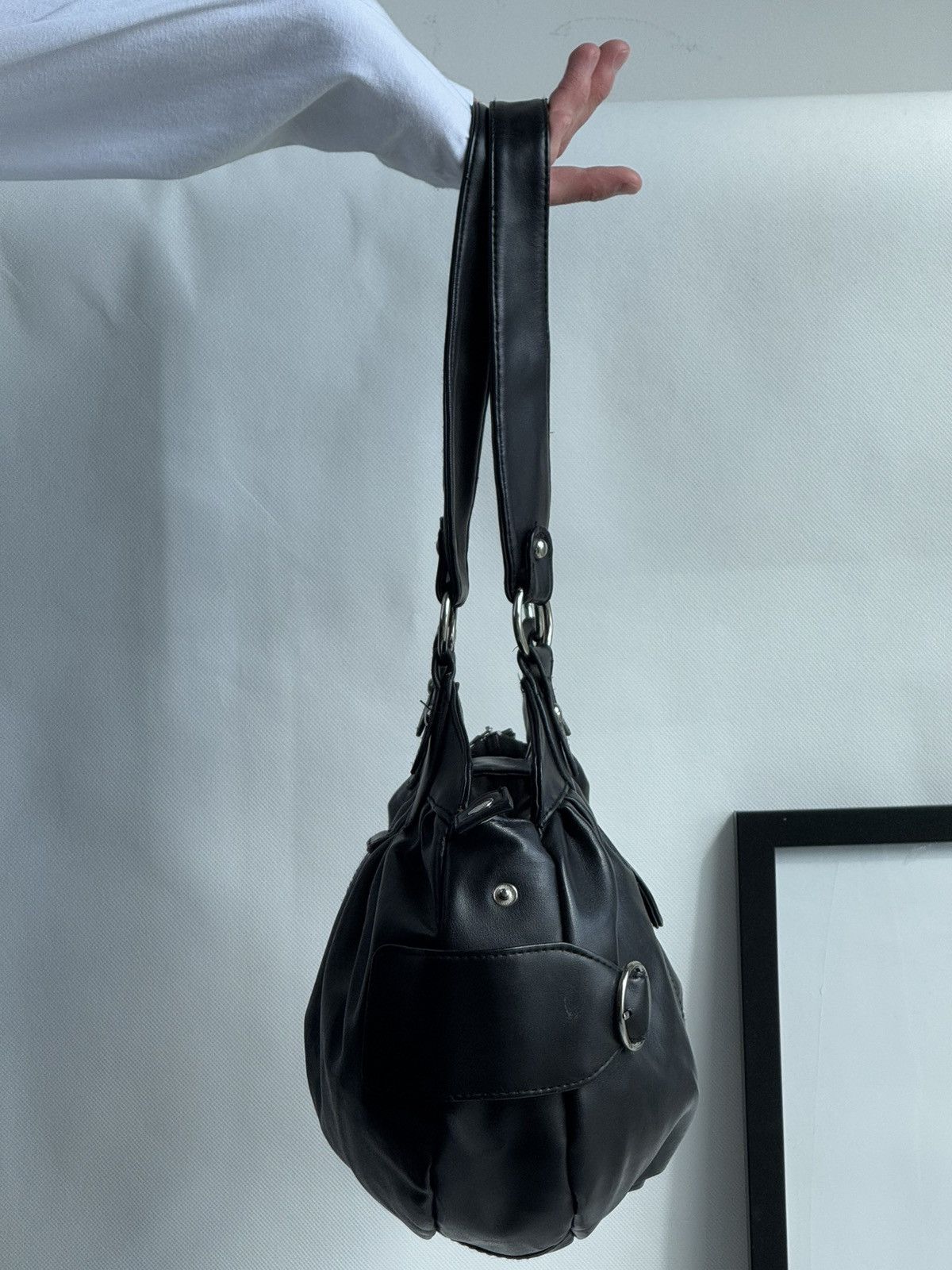 Japanese Brand Y2k Crossbody Leather Bag Avant Garde Diesel Style Size ONE SIZE - 8 Thumbnail