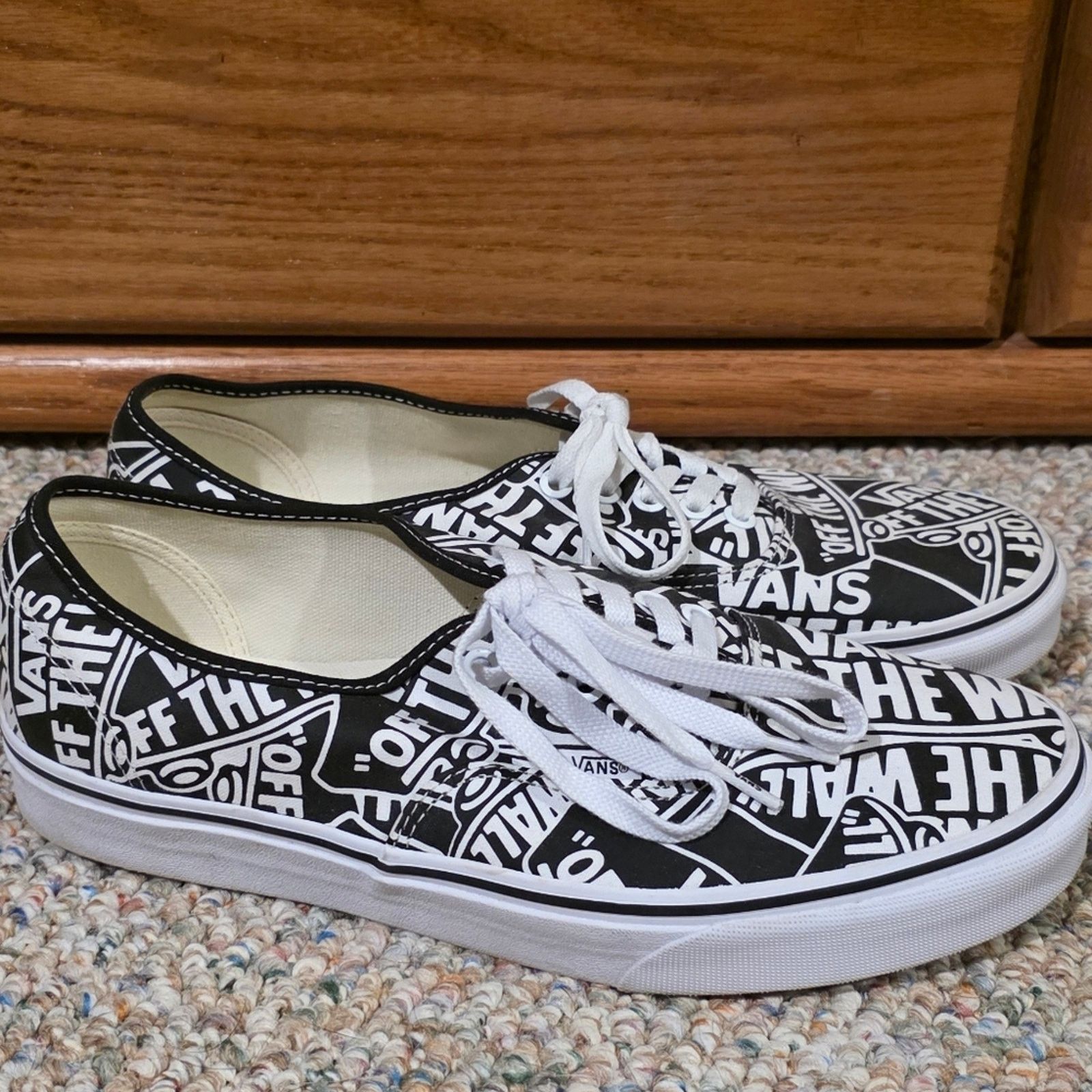 Vans Vans Authentic X Sailor Moon “Pretty Guardians” 2024  display picture 3