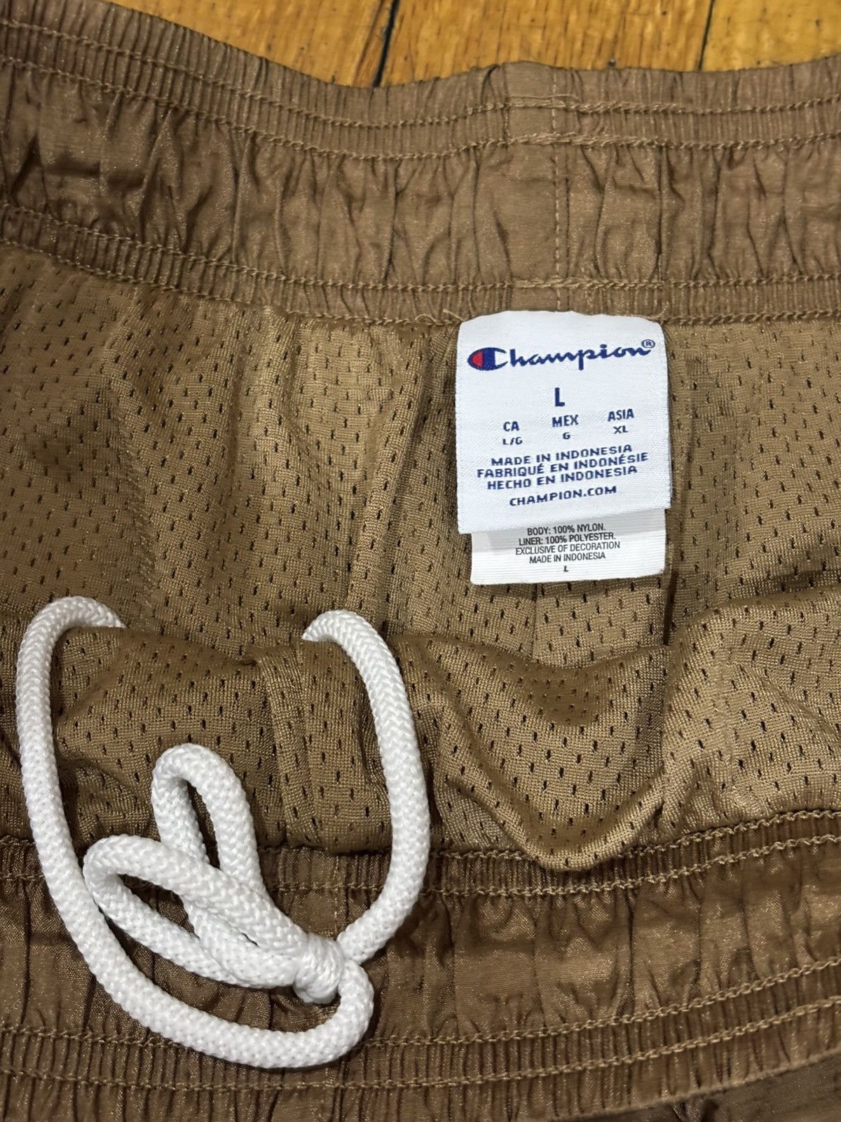 Champion × Vintage Vintage Champion “Brown” Nylon shorts size Large Size US 35 - 3 Thumbnail
