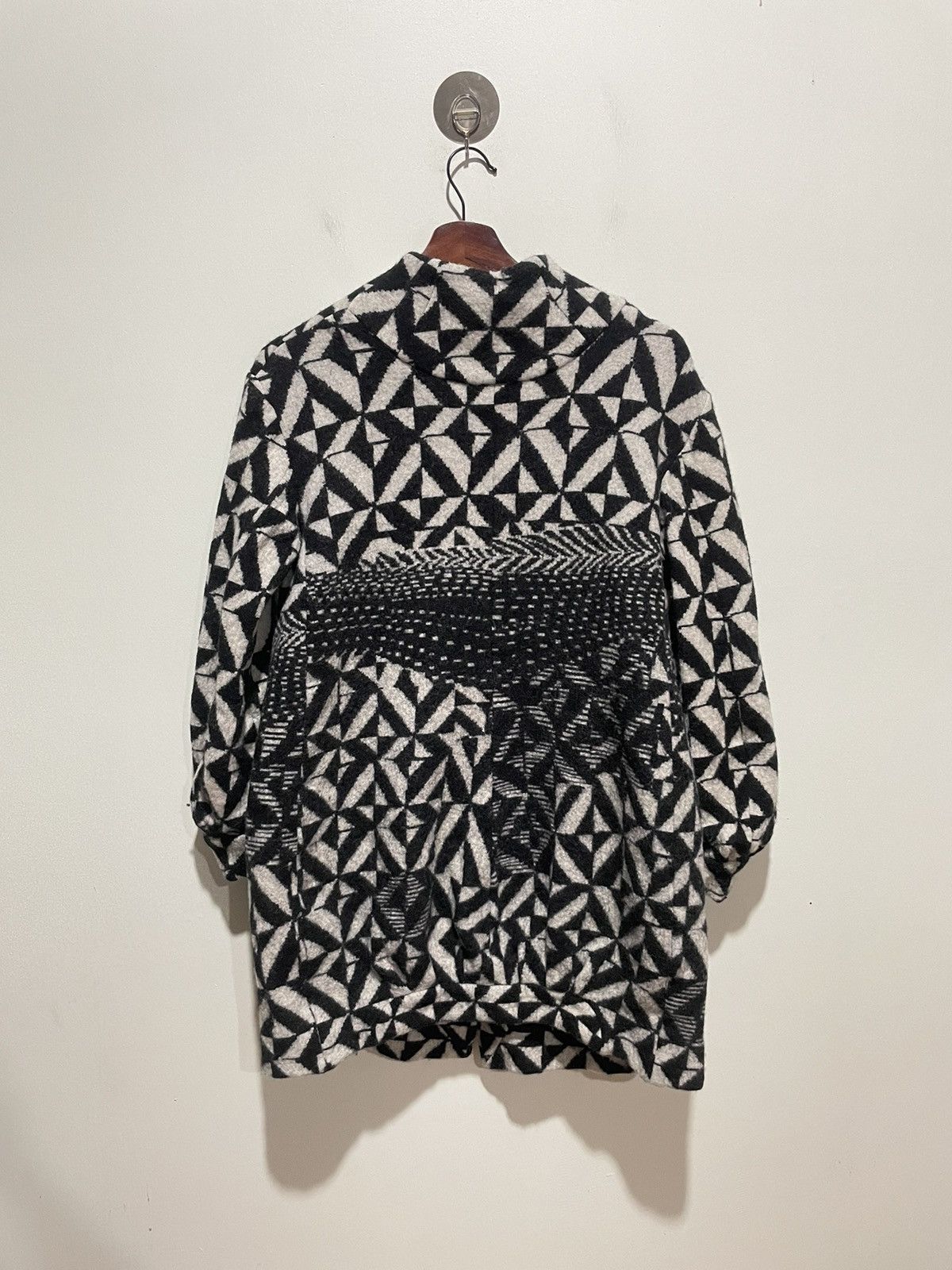 Christian Lacroix Christian Lacroix jacquard knit coat Size ONE SIZE - 2 Thumbnail