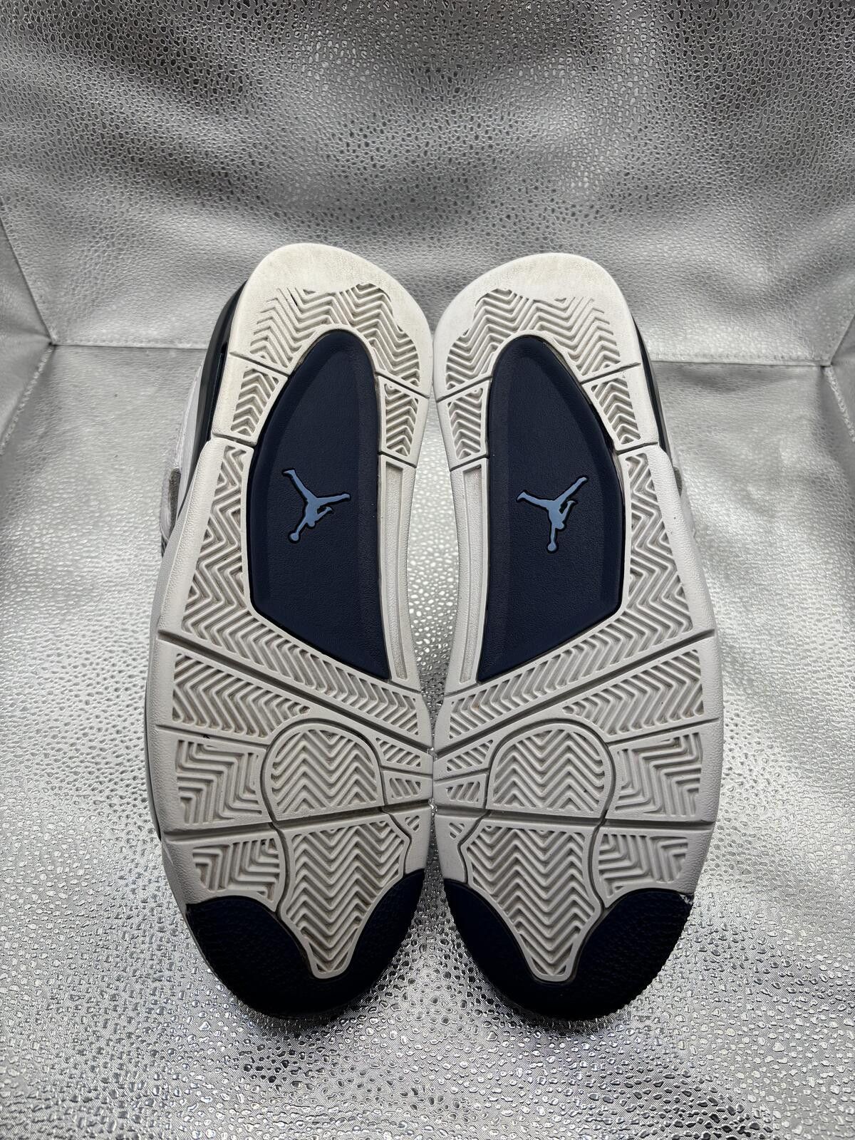 Jordan Brand Air Jordan 4 Colombia Size US 8.5 / EU 41-42 - 3 Thumbnail