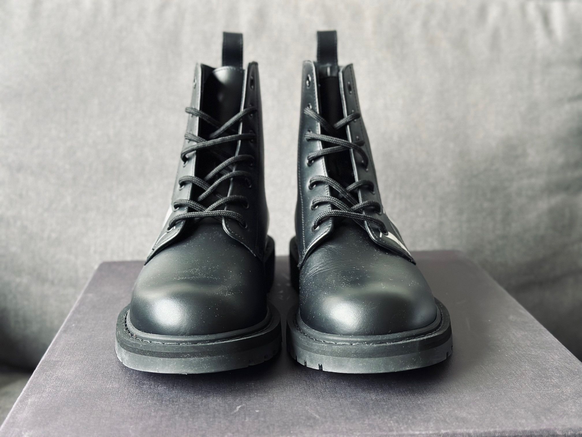 Valentino Black Leather White VLTN Logo Combat Boots Size US 8 / EU 41 - 4 Thumbnail