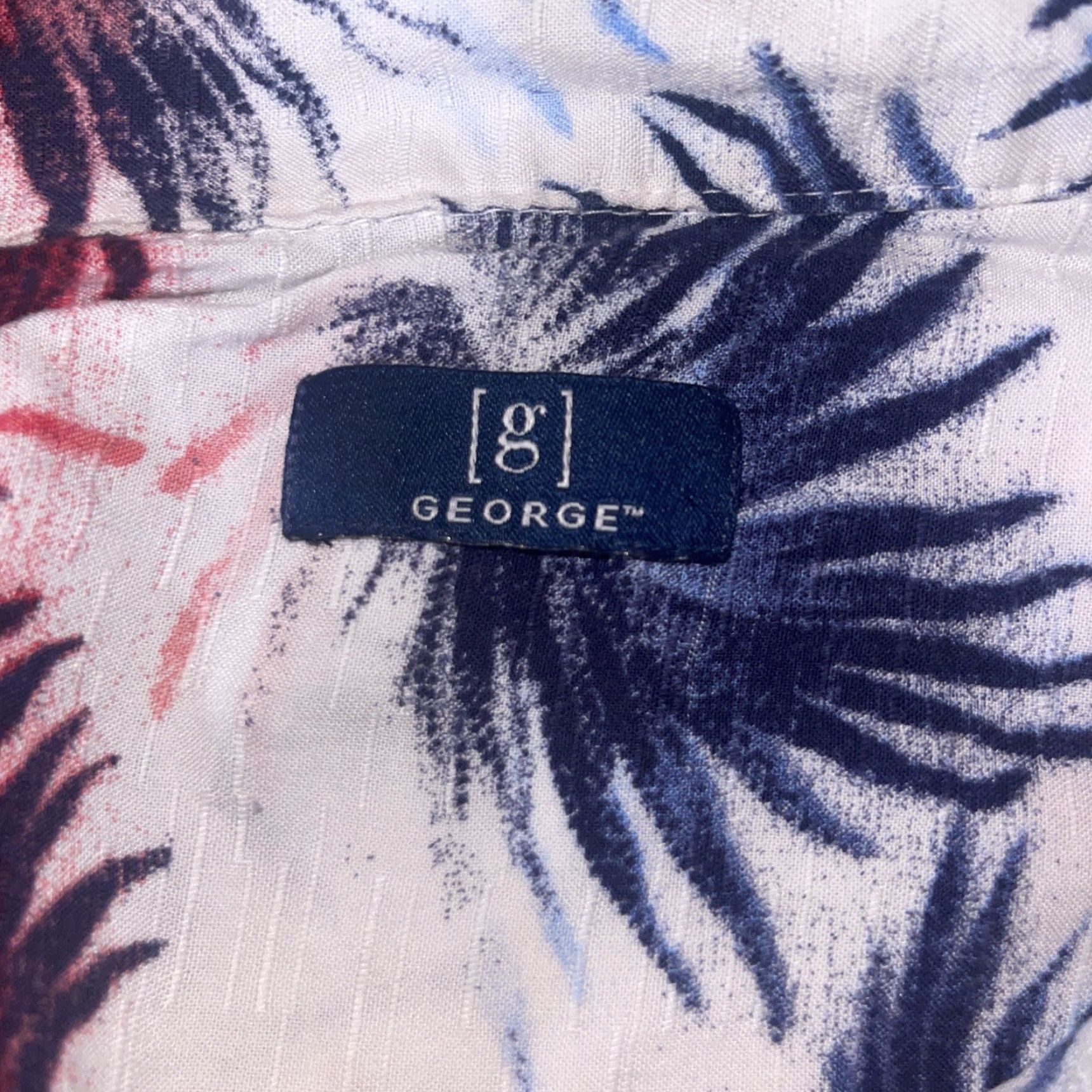 George George Hawaiian Shirt Button-Up Short Sleeve Palm Leaf 100% Rayon Island Floral White Blue Red XL Men’s Pocket Size US XL / EU 56 / 4 - 5 Thumbnail