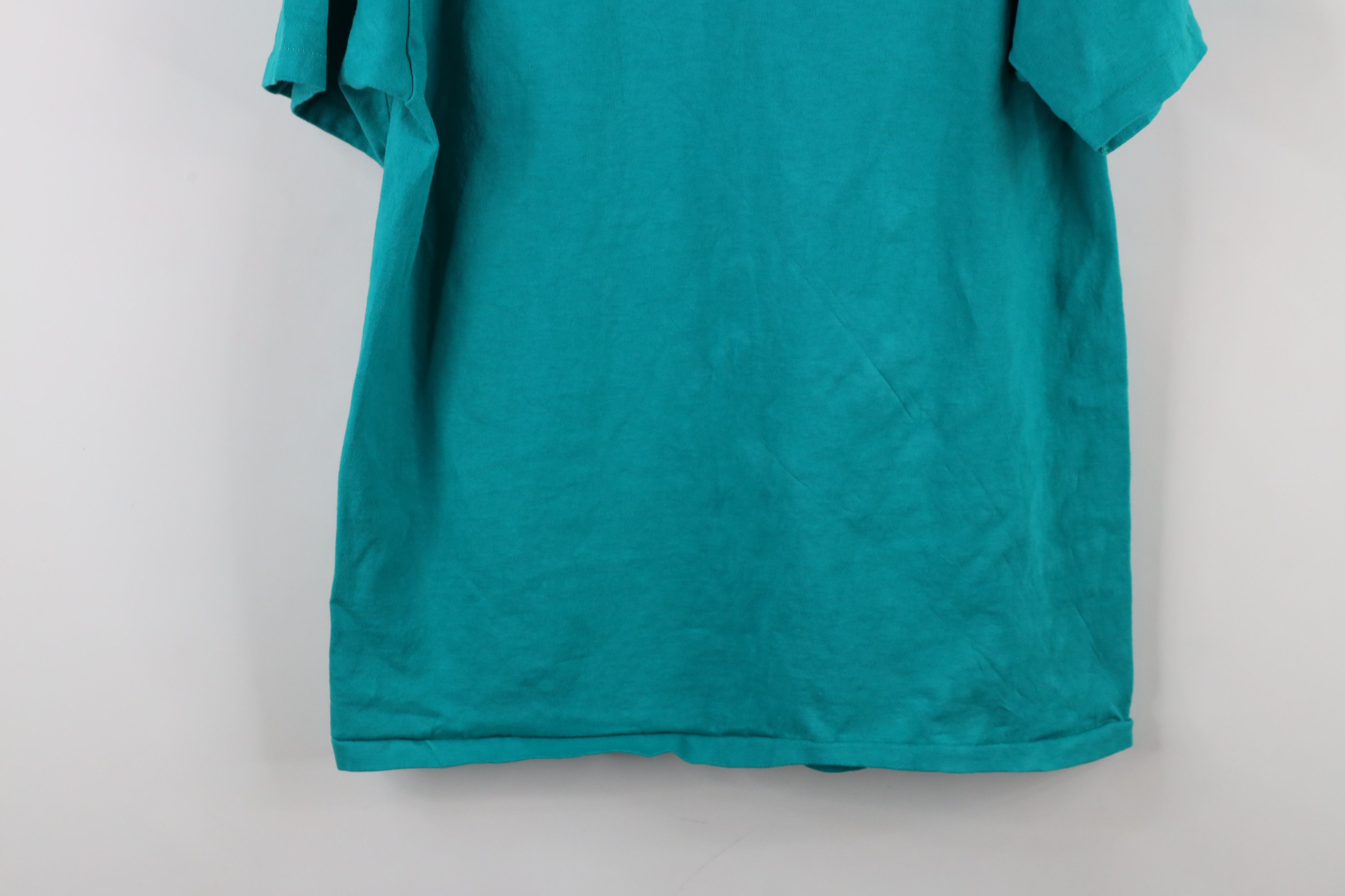 Vintage Vintage 90s Streetwear Spell Out Alaska Trees T-Shirt USA Size M / US 6-8 / IT 42-44 - 14 Thumbnail