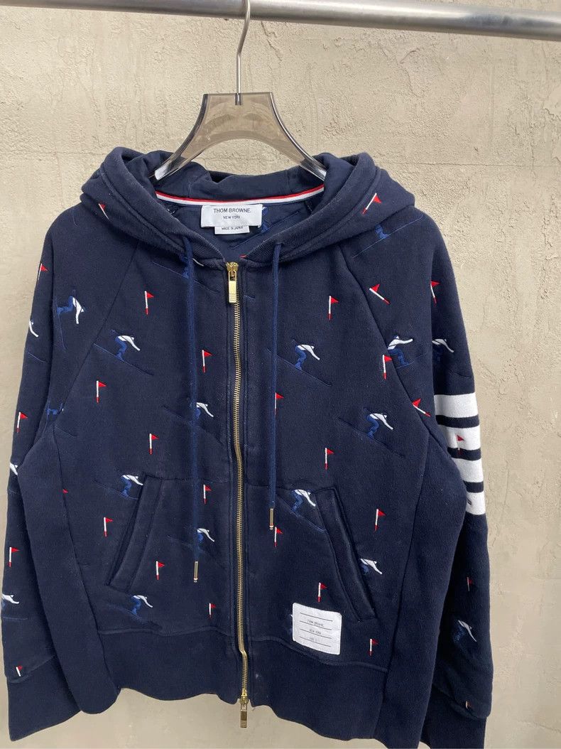 Thom Browne Thom browne Dark blue embroidered ski villain four-striped Size US M / EU 48-50 / 2 - 3 Thumbnail