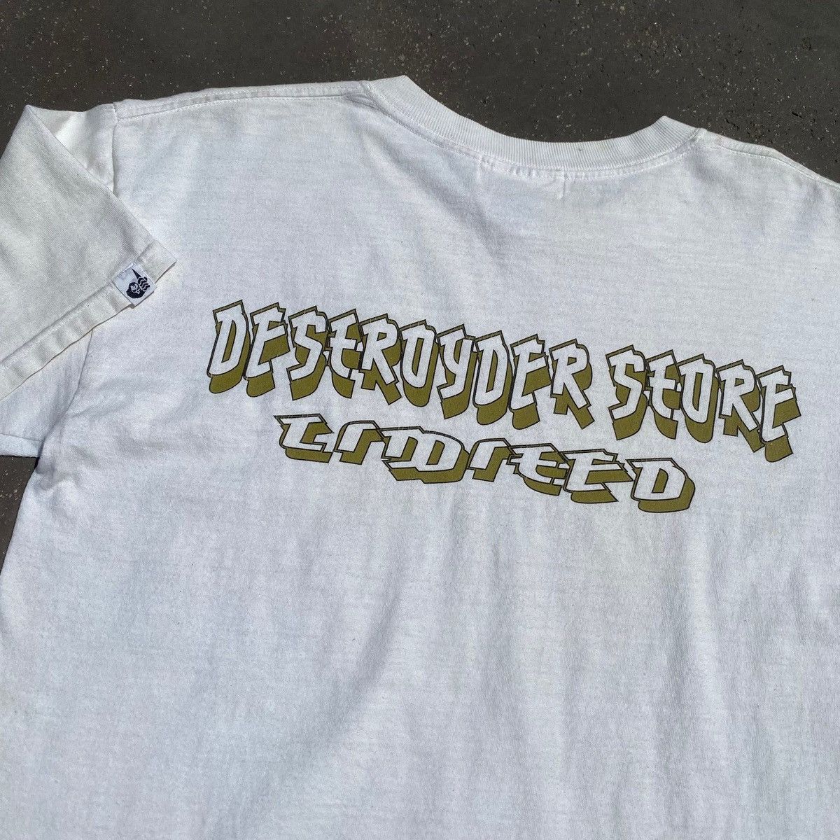 Japanese Brand RARE ‼️ Mad Capsule Markets Size US M / EU 48-50 / 2 - 3 Thumbnail
