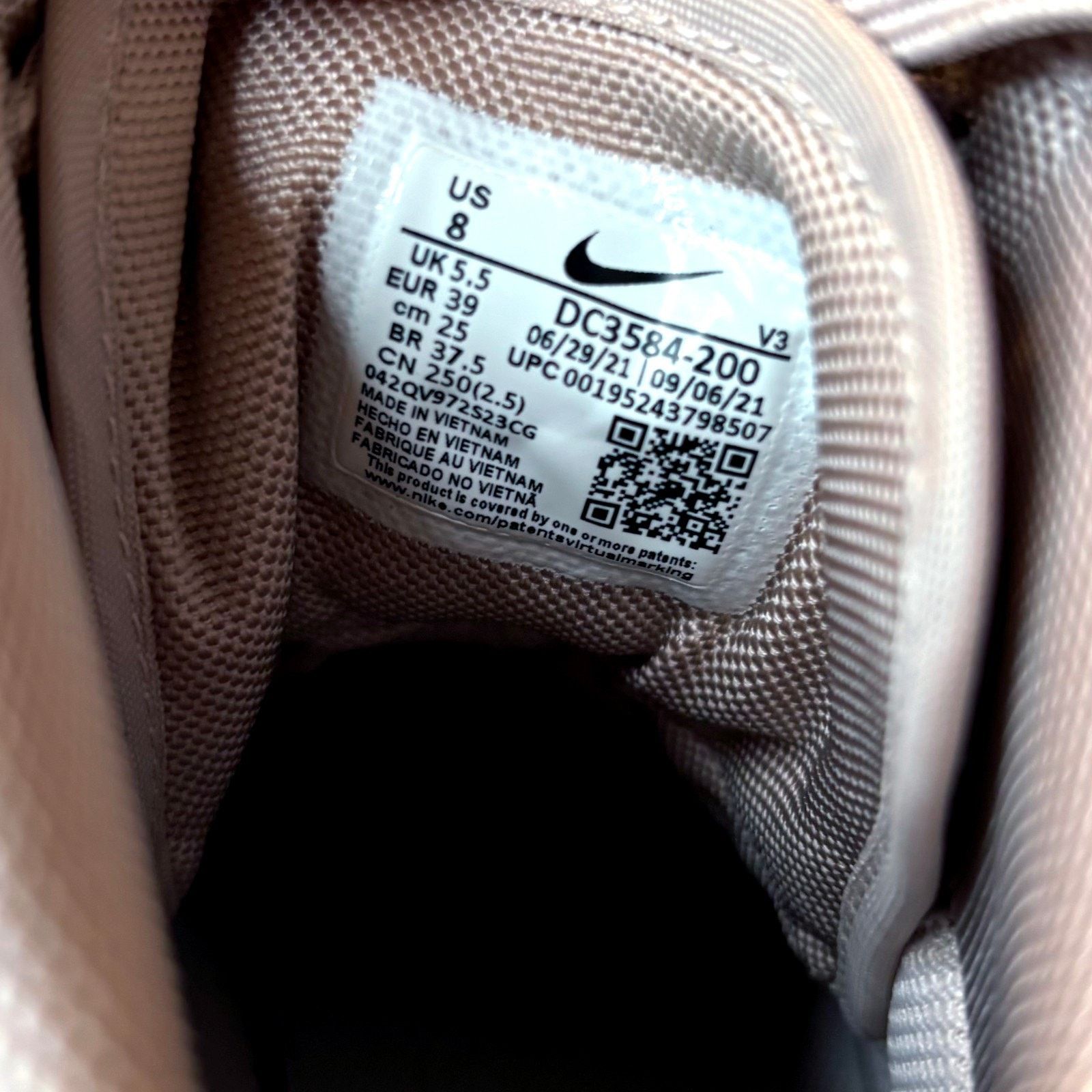 Nike Nike Air Force 1 High Utility 2.0 Arctic Pink Sneakers Sz 8 Size US 8 / IT 38 - 12 Thumbnail