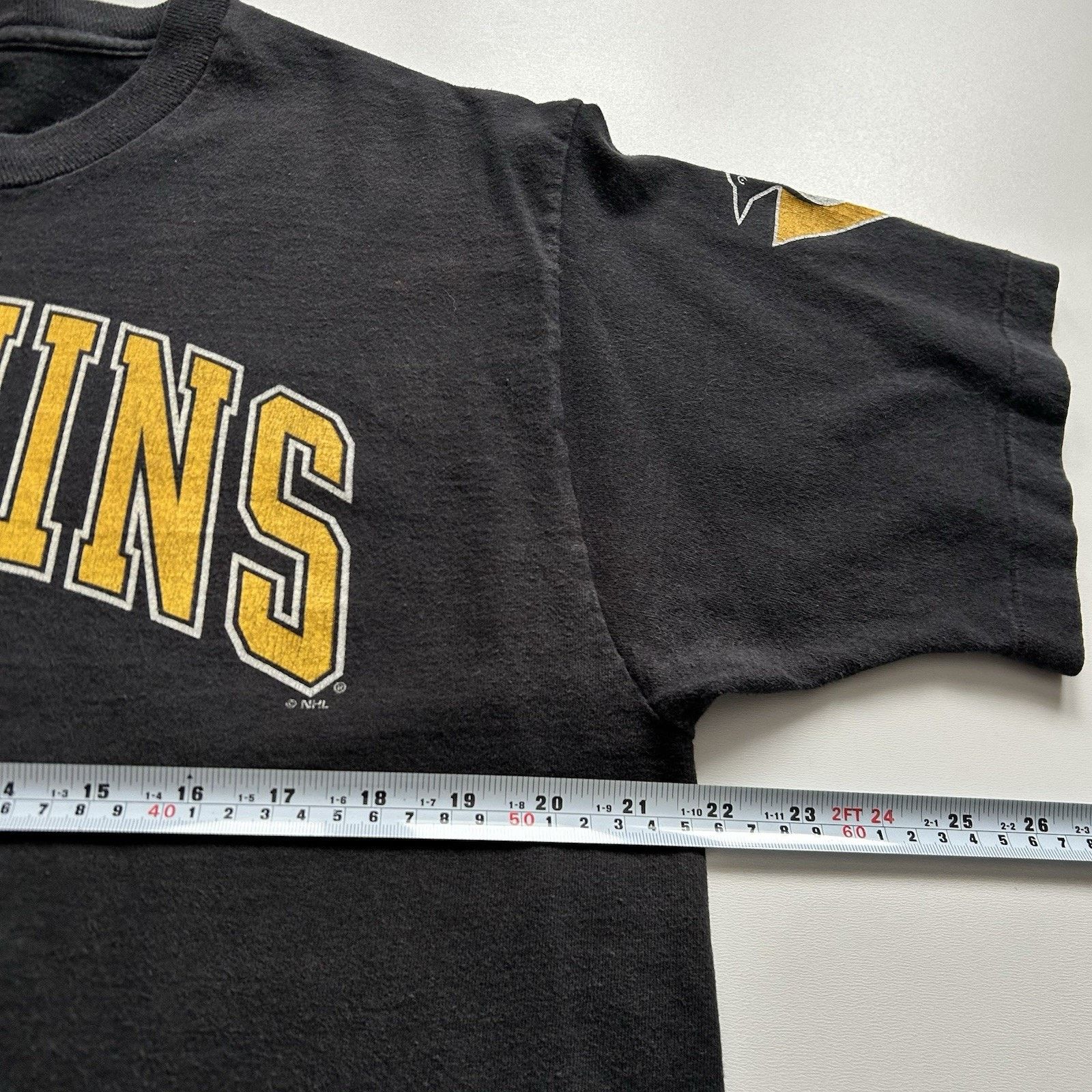 NHL Vintage 90s Pittsburgh Penguins NHL T-Shirt Large Black Rare Size US L / EU 52-54 / 3 - 6 Thumbnail