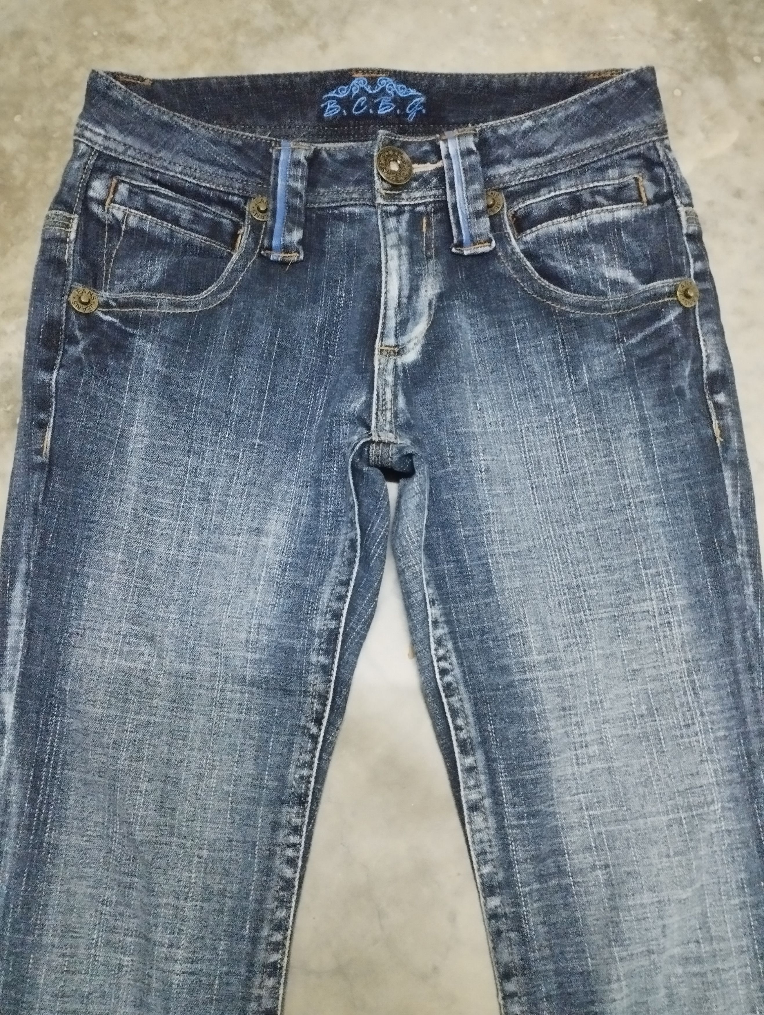 Tornado Mart Flare Jeans BCBG Stone Wash Stretch Bootcut Jeans Size US 27 - 3 Thumbnail
