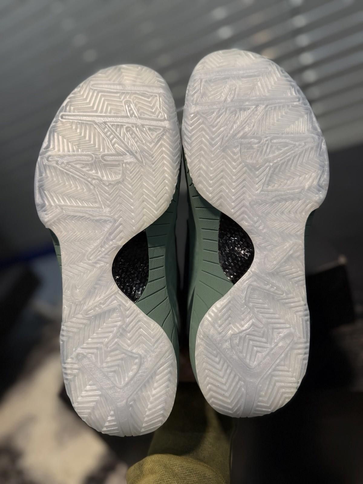 Han Kjobenhavn Men’s 10.5 - Kobe 4 Protro ‘Girl Dad’ (FQ3545-300) New Size US 10.5 / EU 43-44 - 10 Thumbnail