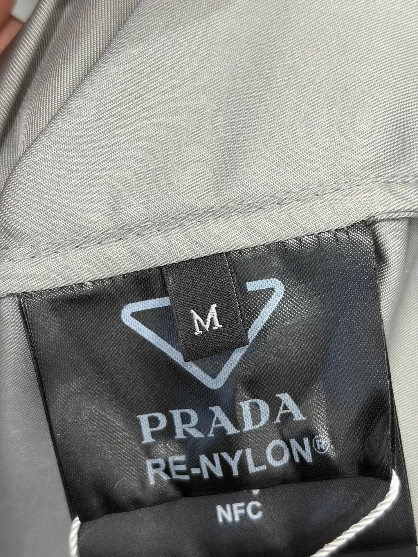 Prada Prada Triangle Logo Short Sleeve Shirt Gray M Size US M / EU 48-50 / 2 - 6 Thumbnail