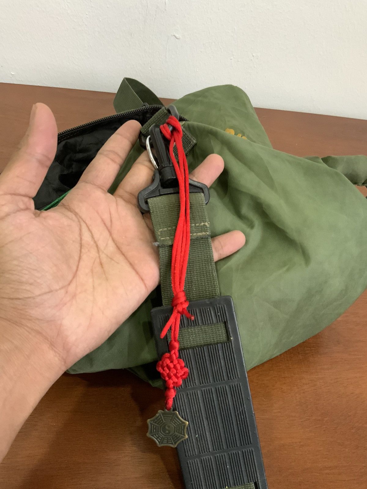Vintage Vintage America 911 Air Wing Carrier 2 Way Sling Bag Size ONE SIZE - 14 Thumbnail