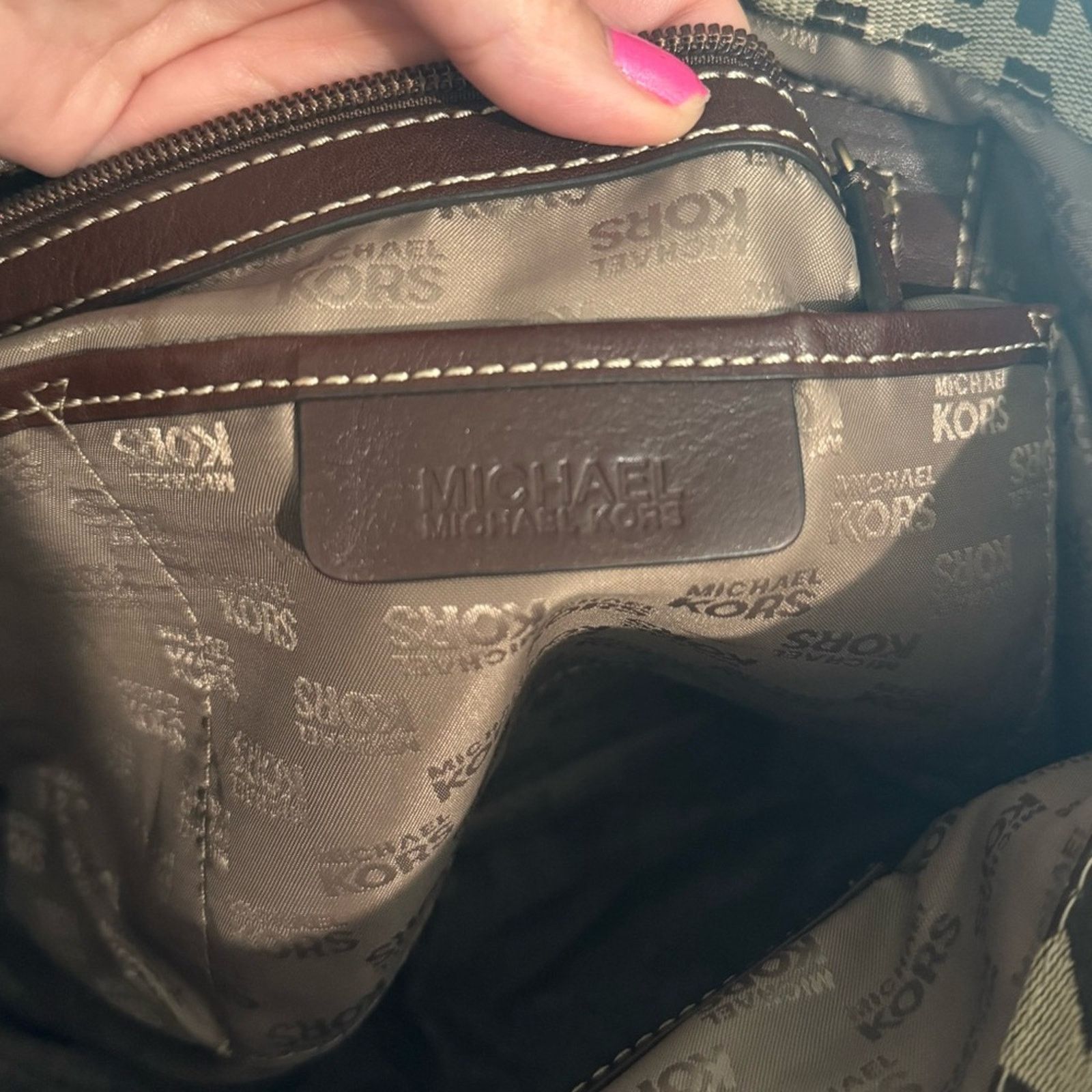 Michael Kors 🌟MICHAEL KORS🌟 Signature MK Logo Shoulder Bag Size ONE SIZE - 6 Thumbnail
