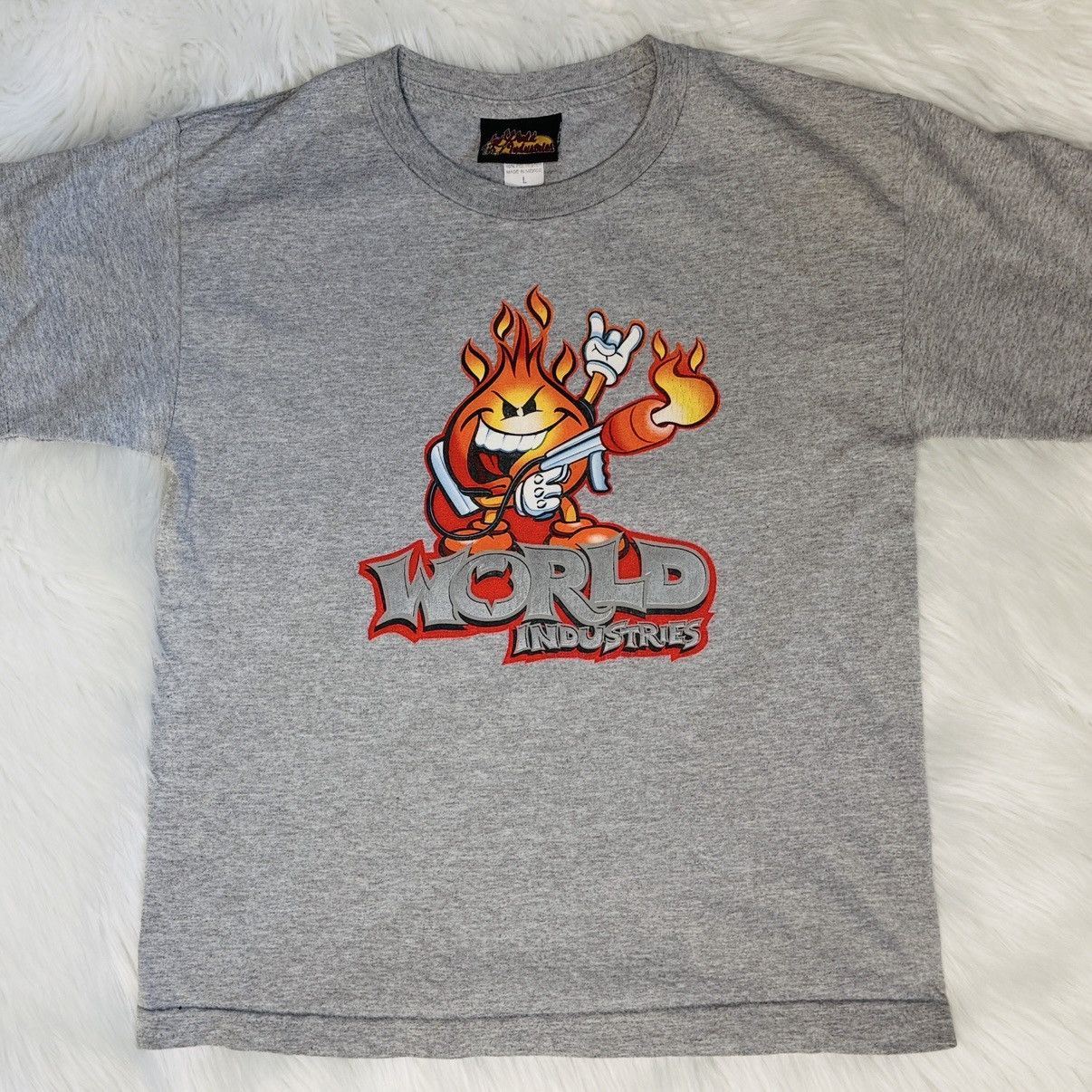 World Industries Vintage WORLD INDUSTRIES Flame Logo T-Shirt - Gray Size US M / EU 48-50 / 2 - 1 Thumbnail