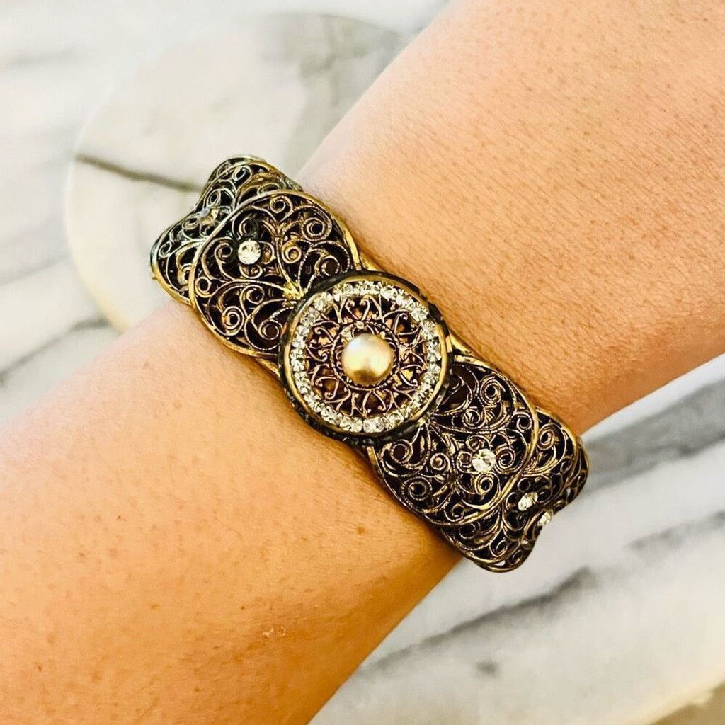 Vintage Antique Filigree Hinged Bangle Bracelet Dark Gold Size ONE SIZE - 7 Thumbnail