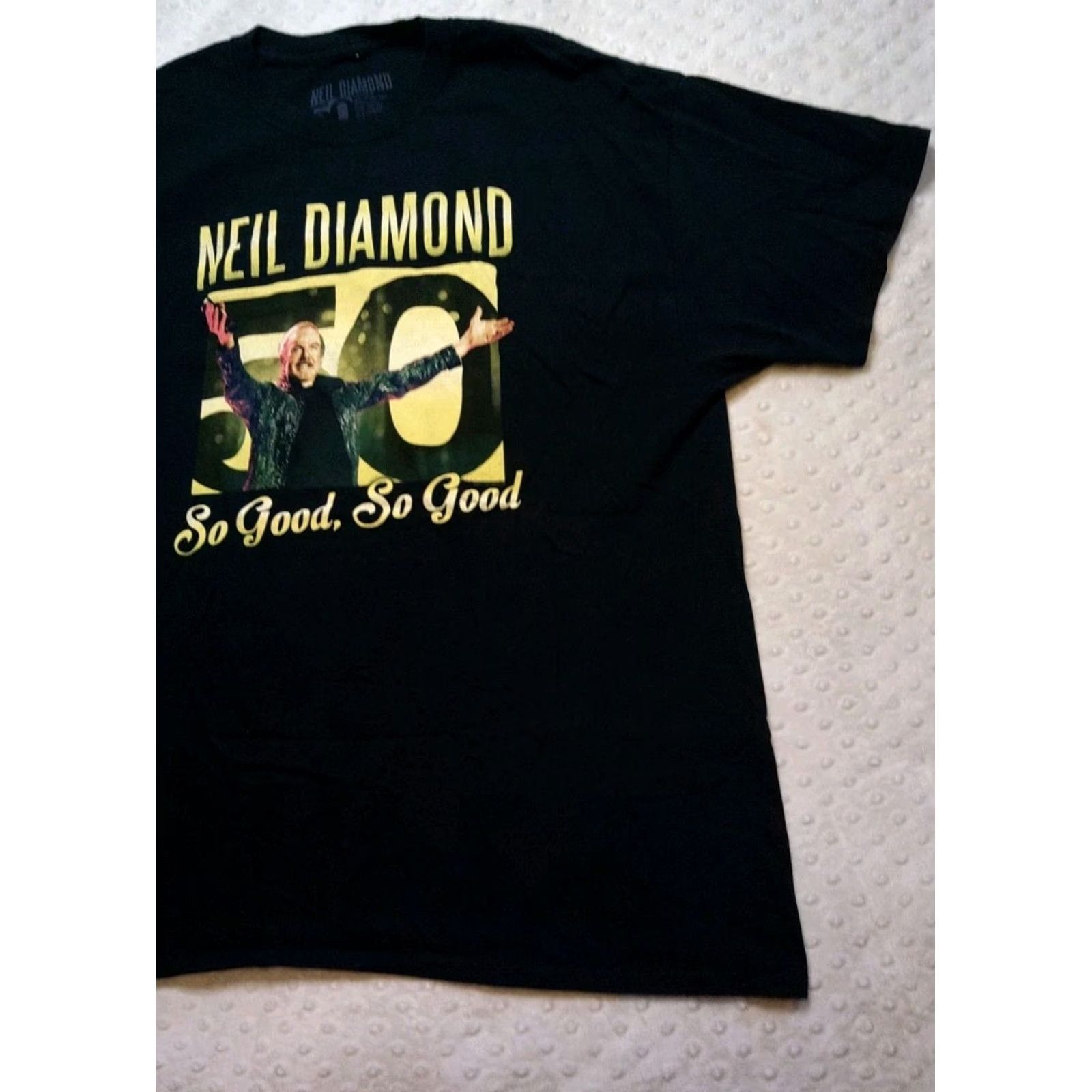 Vintage Neil Diamond 50 Year Anniversary World Tour Mens T-Shirt XL Black Graphic Print Short Sleeve Crew Neck Men' s Rock Band 2007-2017 Size US XL / EU 56 / 4 - 2 Thumbnail