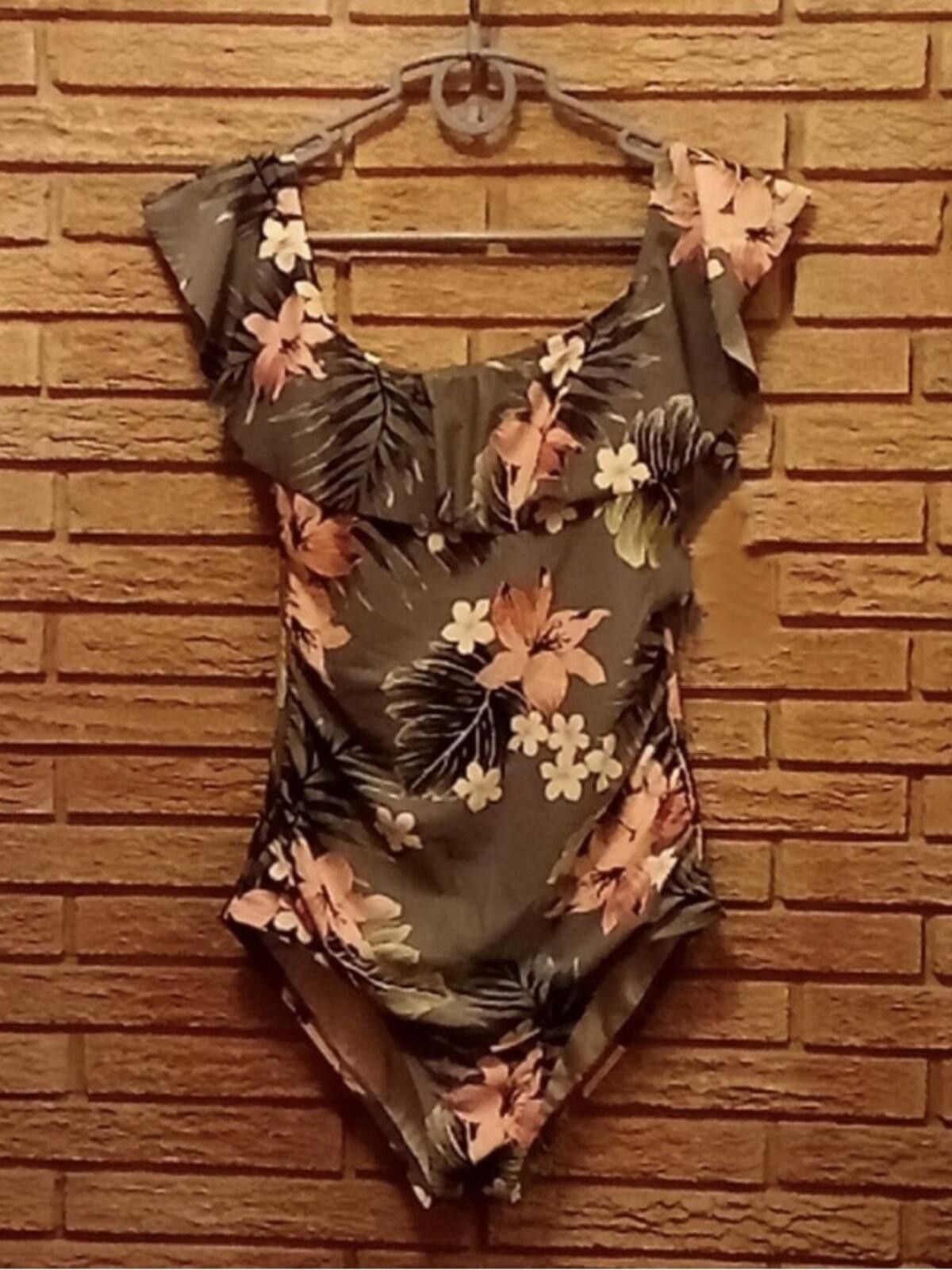 The Unbranded Brand Floral Ruffle One-Piece Swimsuit Size ONE SIZE - 2 Thumbnail