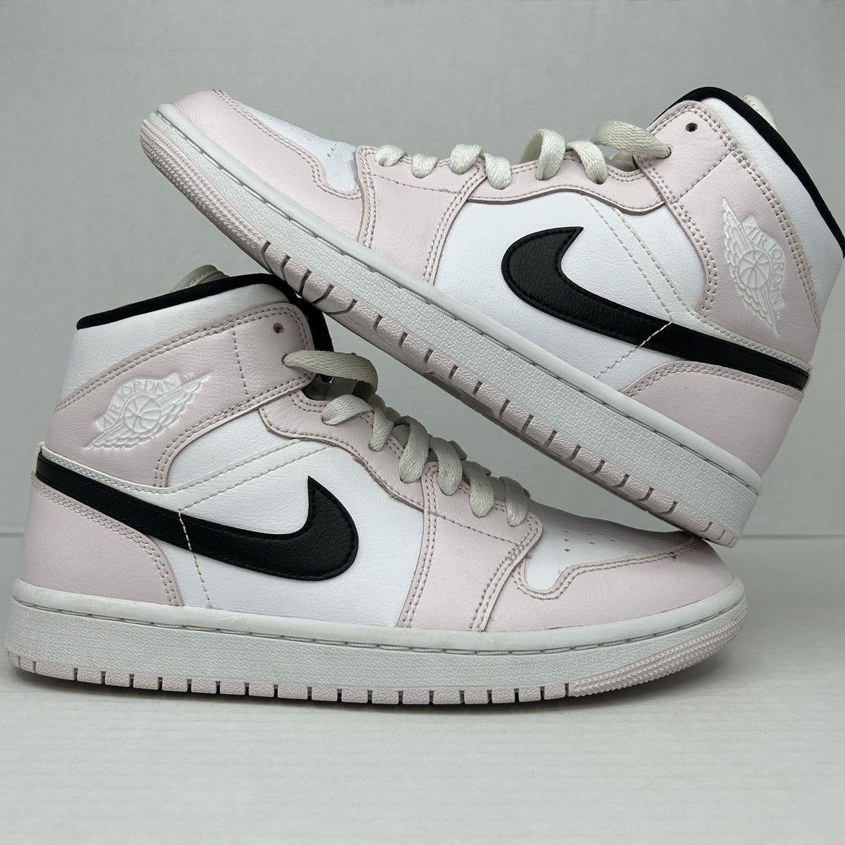 womens air jordan 1 mid barely rose