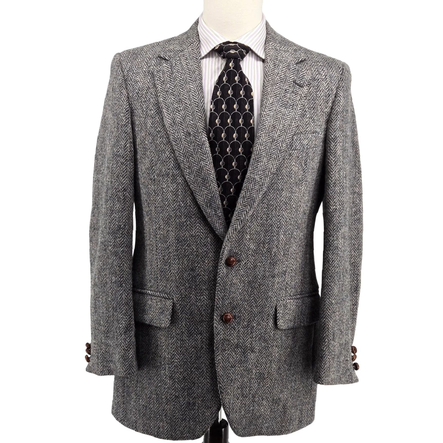 Harris Tweed Vintage Harris Tweed Sport Coat Gray Herringbone 40R Two-Button Notch Lapel Wool Blazer United States Mens Regular 2 Piece Jacket Coat Size 40R - 2 Thumbnail