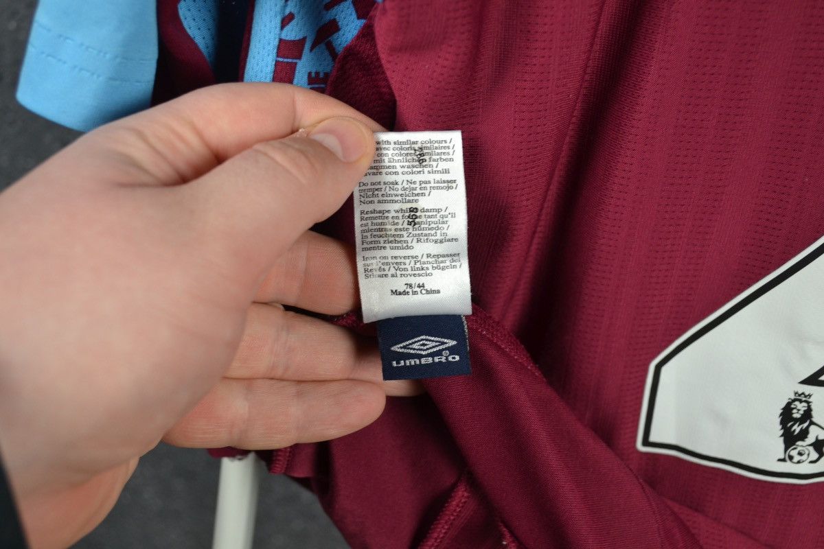 Umbro × Vintage West Ham United Home Football Shirt Umbro Soccer ZAMORA #25 Size US L / EU 52-54 / 3 - 15 Thumbnail