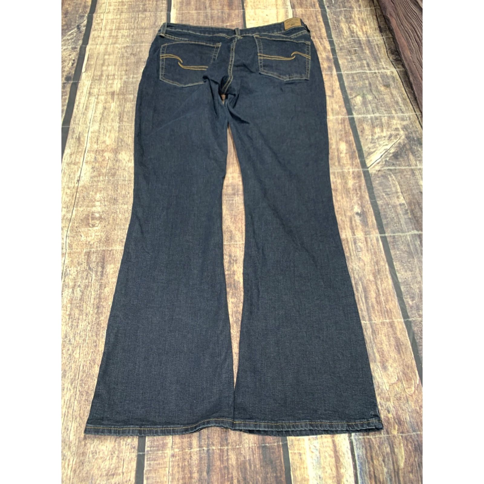 Levi's VINTAGE Levi's Signature Jeans Boot Cut Women 14 M 34x30 Dark Blue Stretch Denim Jeans Womens Boots Cut 90s? Size 36" / US 14 / IT 50 - 5 Thumbnail