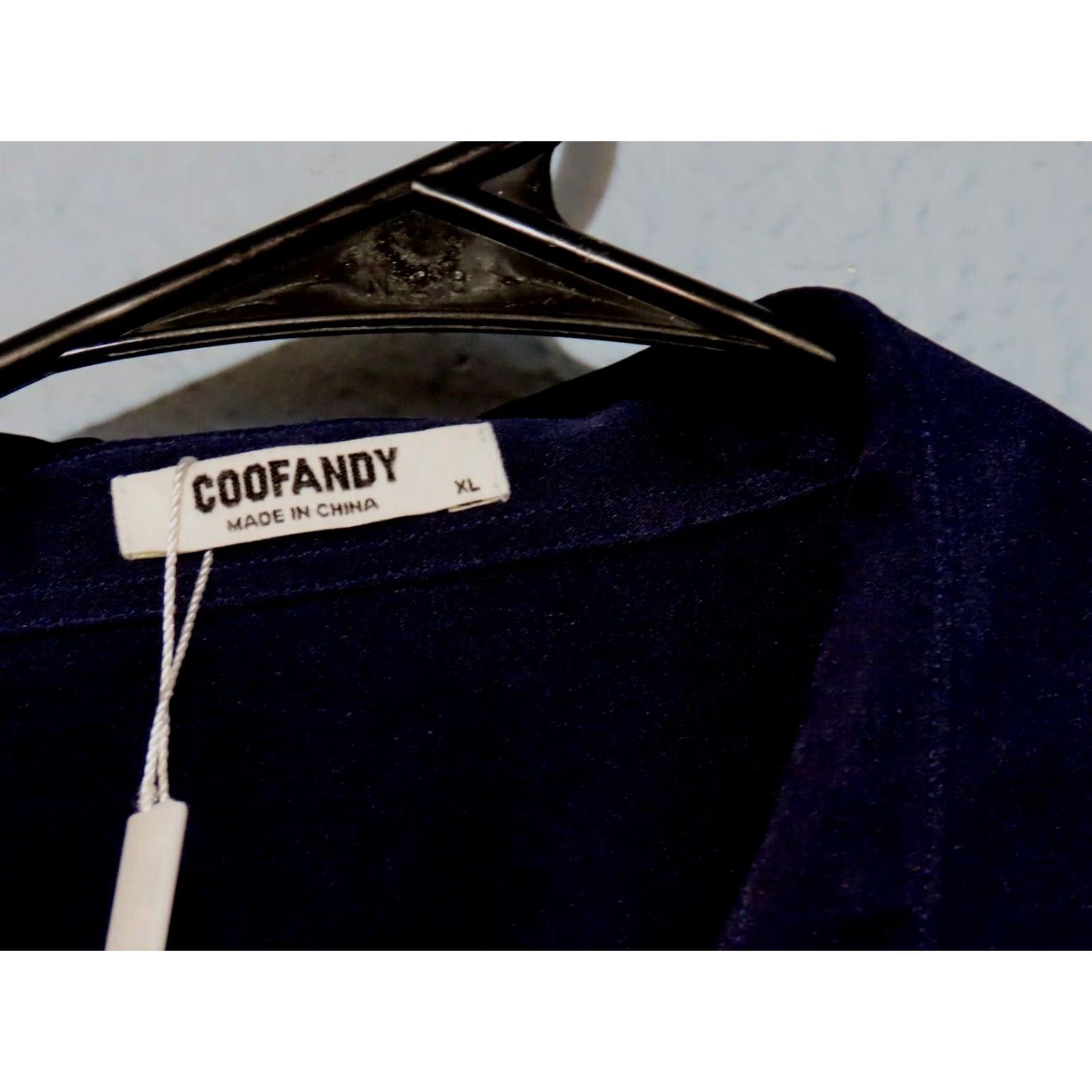 Vintage Coofandy Shirt Black Button-Up XL Men NWT Dress Casual Polyester Long Sleeve Button-Front Collared Shirt Size US XL / EU 56 / 4 - 3 Thumbnail