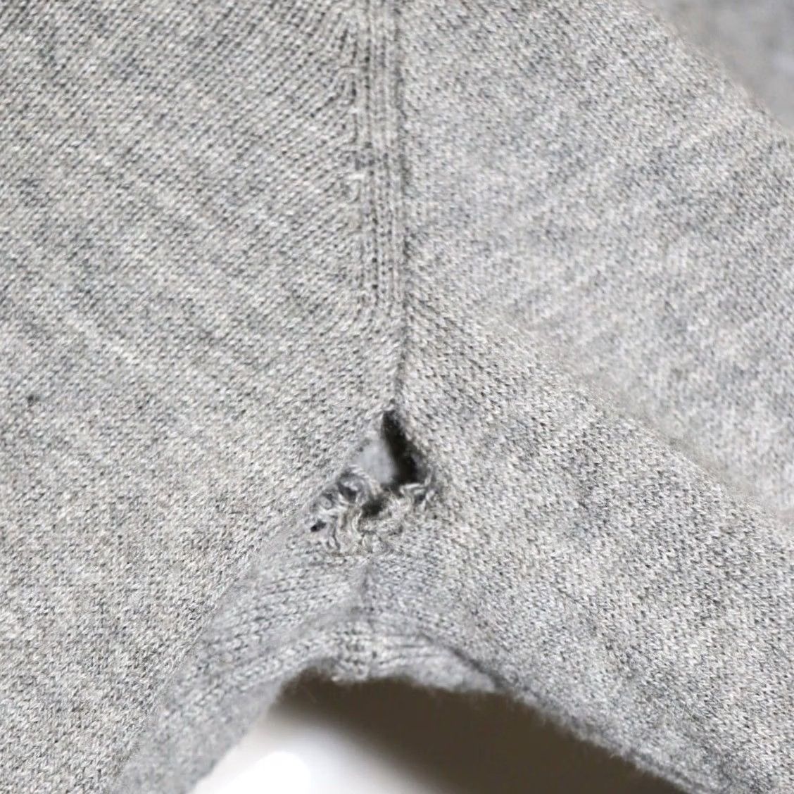 Polo Ralph Lauren Polo Ralph Lauren Top Mens S Jumper Slim Fit Grey Neck pullover Used Size US S / EU 44-46 / 1 - 5 Thumbnail