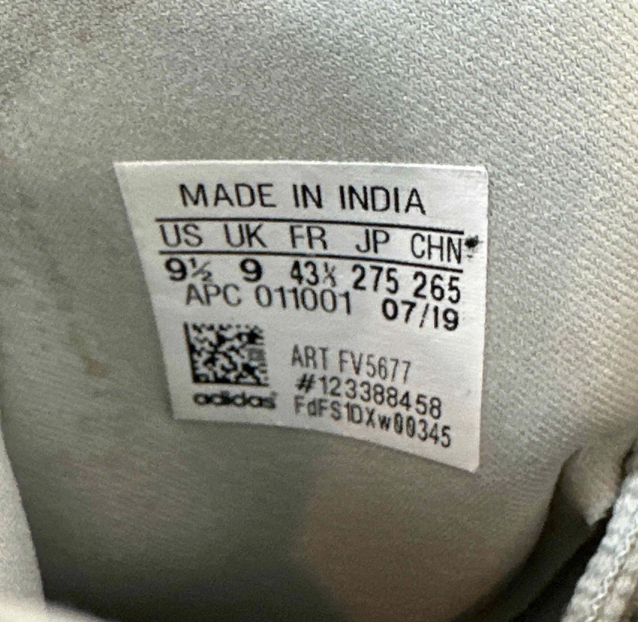 Yeezy Yeezy Desert Boot Salt Size US 9.5 / EU 42-43 - 7 Thumbnail