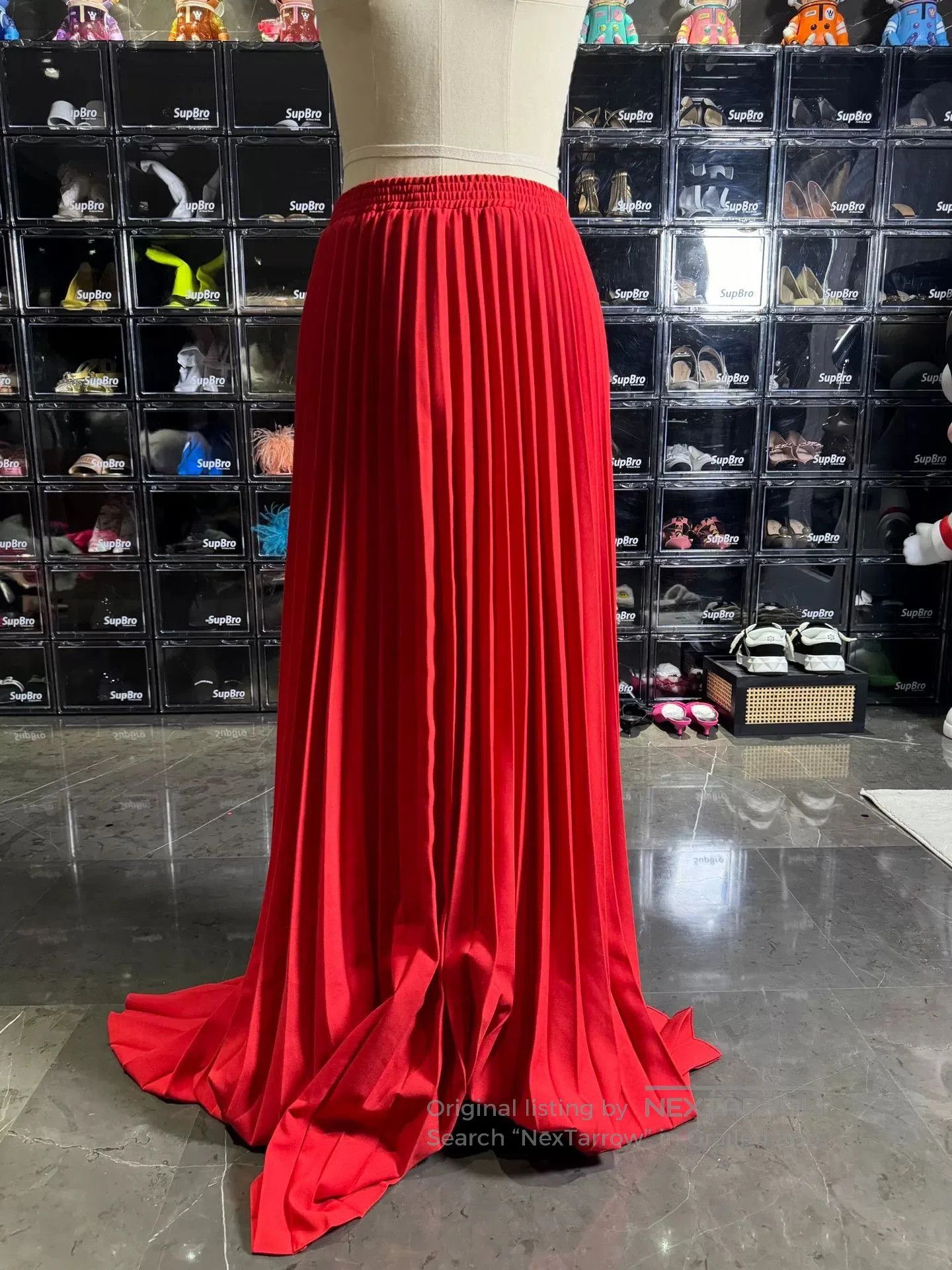 Vetements Vetements Red Pleated Skirt. Size US 26 / EU 42 - 3 Thumbnail