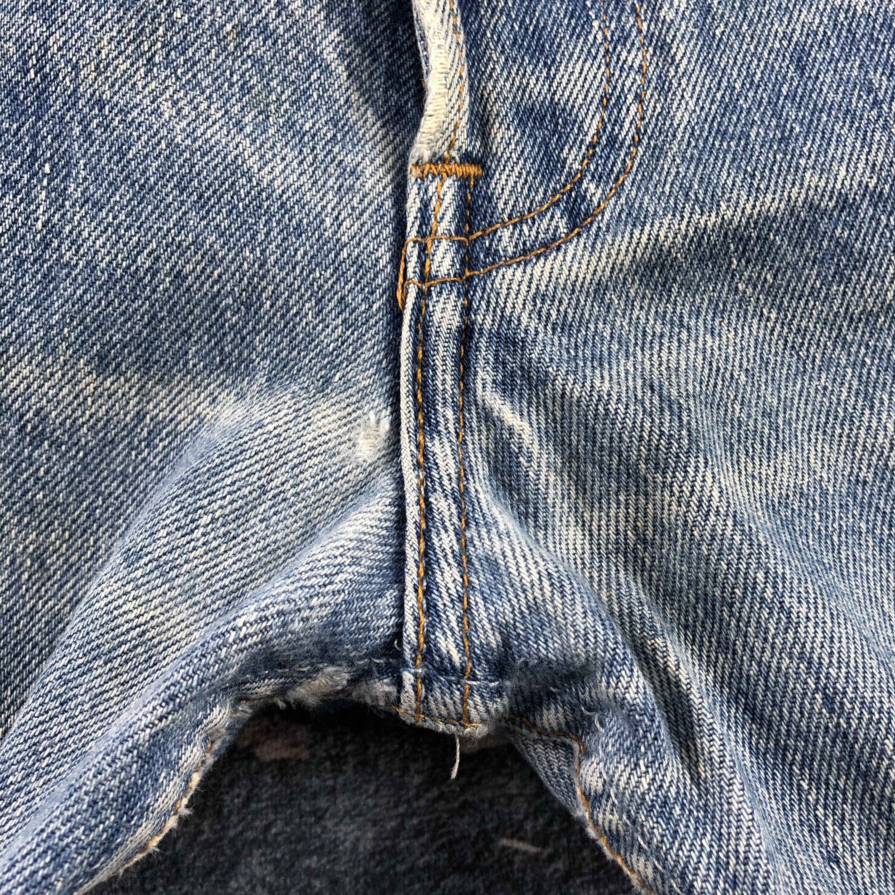 Levi's Vintage 90s Distress Levis 501 Jeans-JM2769 Size US 35 - 11 Thumbnail