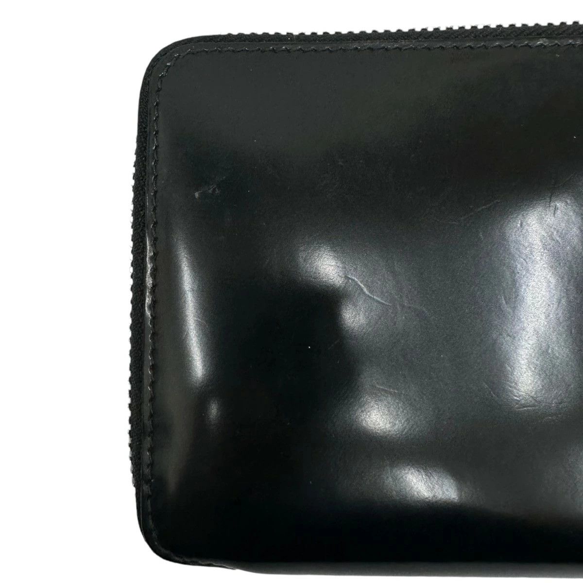 Comme des Garcons Wallet Enamel Zip Bi-fold Plain Embossed Logo Inside Black Size ONE SIZE - 3 Thumbnail