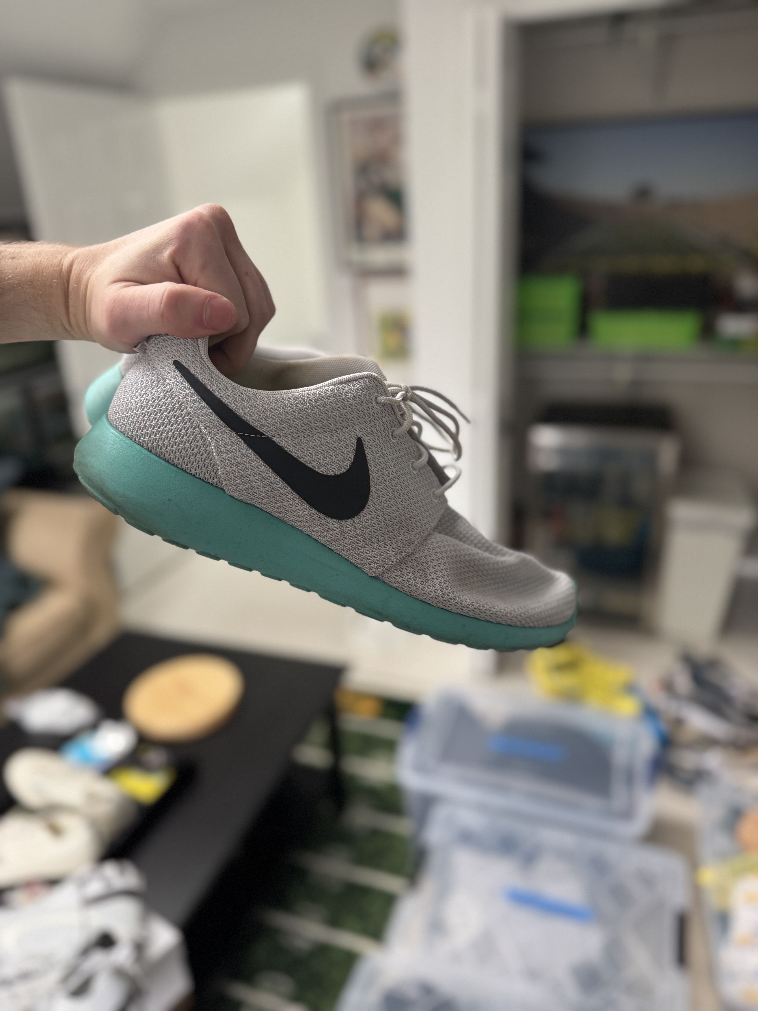 Nike Nike Roshe Run in Calypso size 11 (Men) Size US 11 / EU 44 - 2 Thumbnail