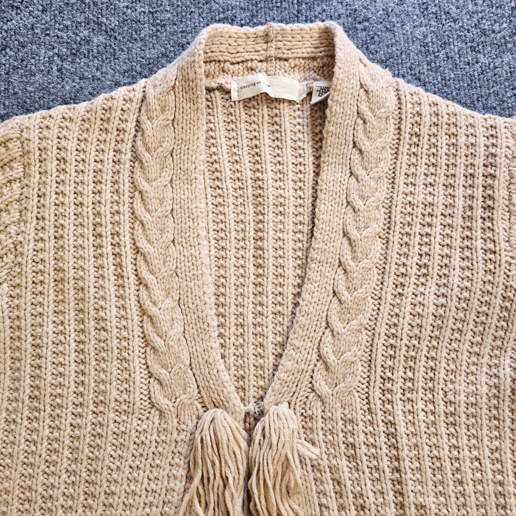 Camel Sleeping On Snow Cardigan Sweater Women Small Beige Camel Hair Blend Long Sleeve Size S / US 4 / IT 40 - 2 Thumbnail