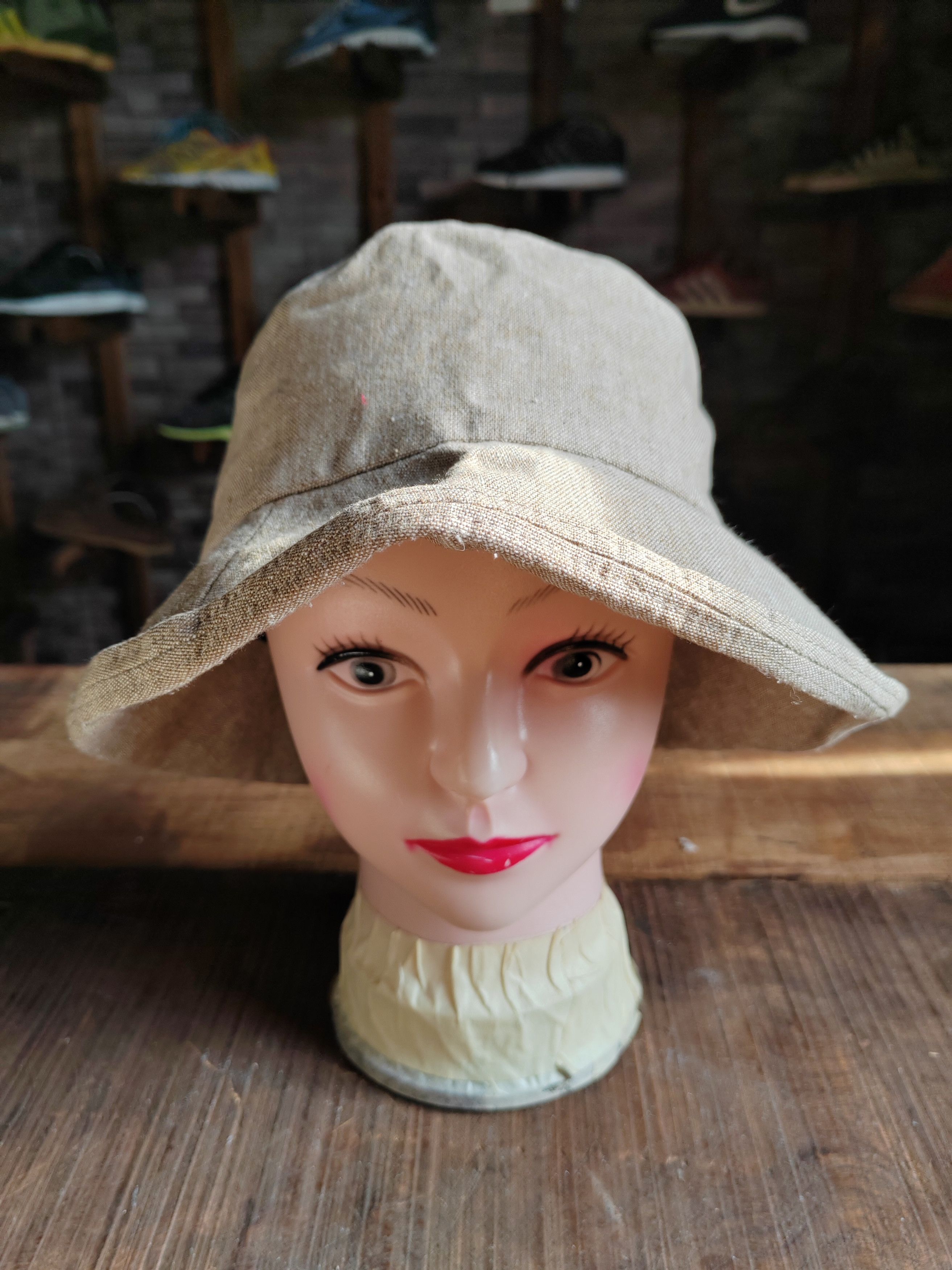 Japanese Brand Vintage A.V.V Bucket Hat Size ONE SIZE - 1 Thumbnail