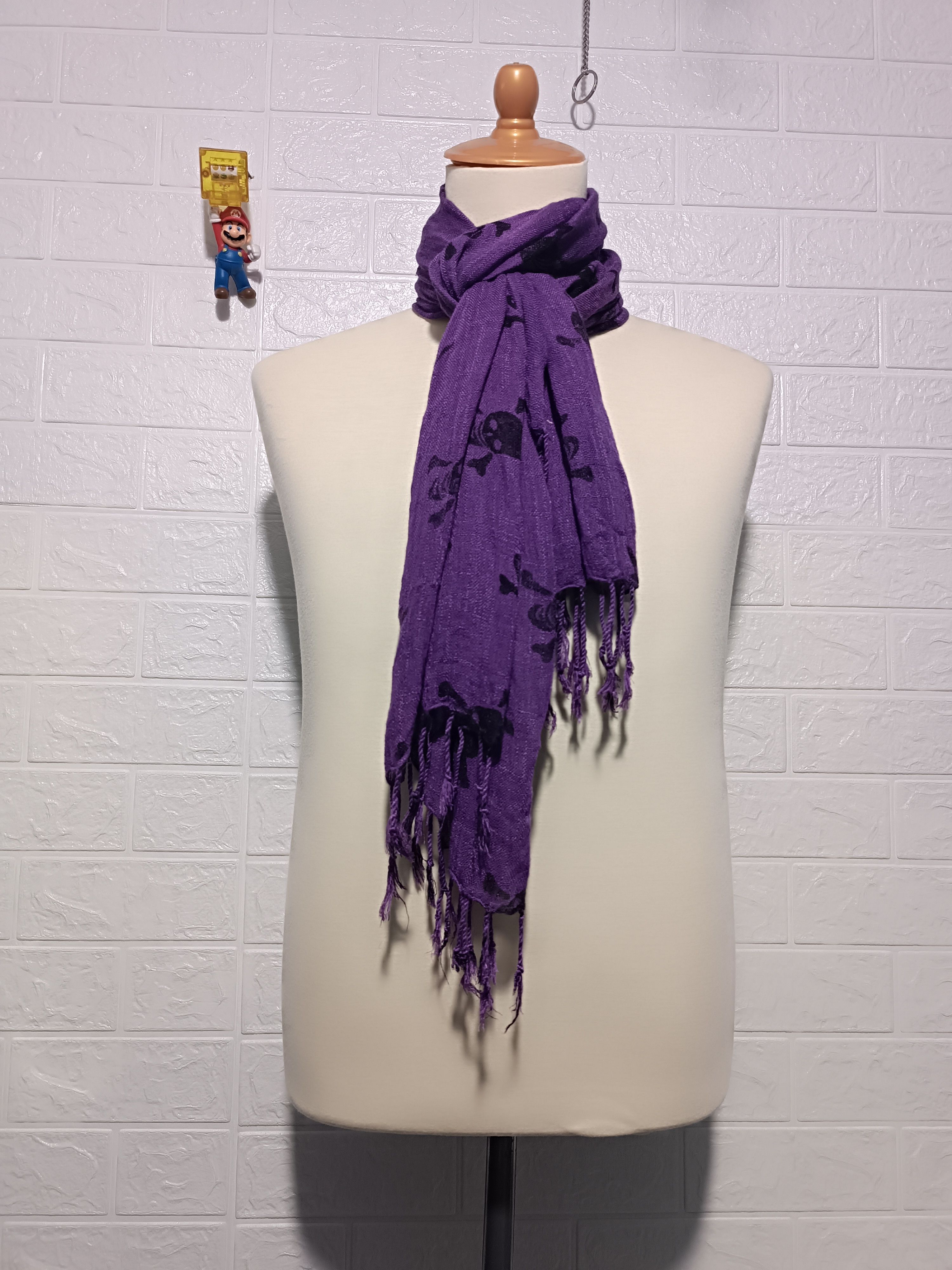 Other Thin Purple Skull Print Scraf If Six Was Nine Style Size ONE SIZE - 1 Thumbnail