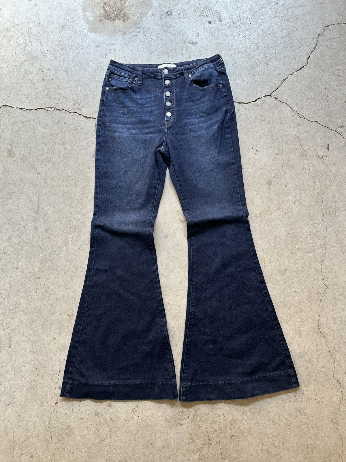 True Religion Y2K Vintage Dark wash flare denim jeans Size 30" / US 8 / IT 44 - 1 Thumbnail