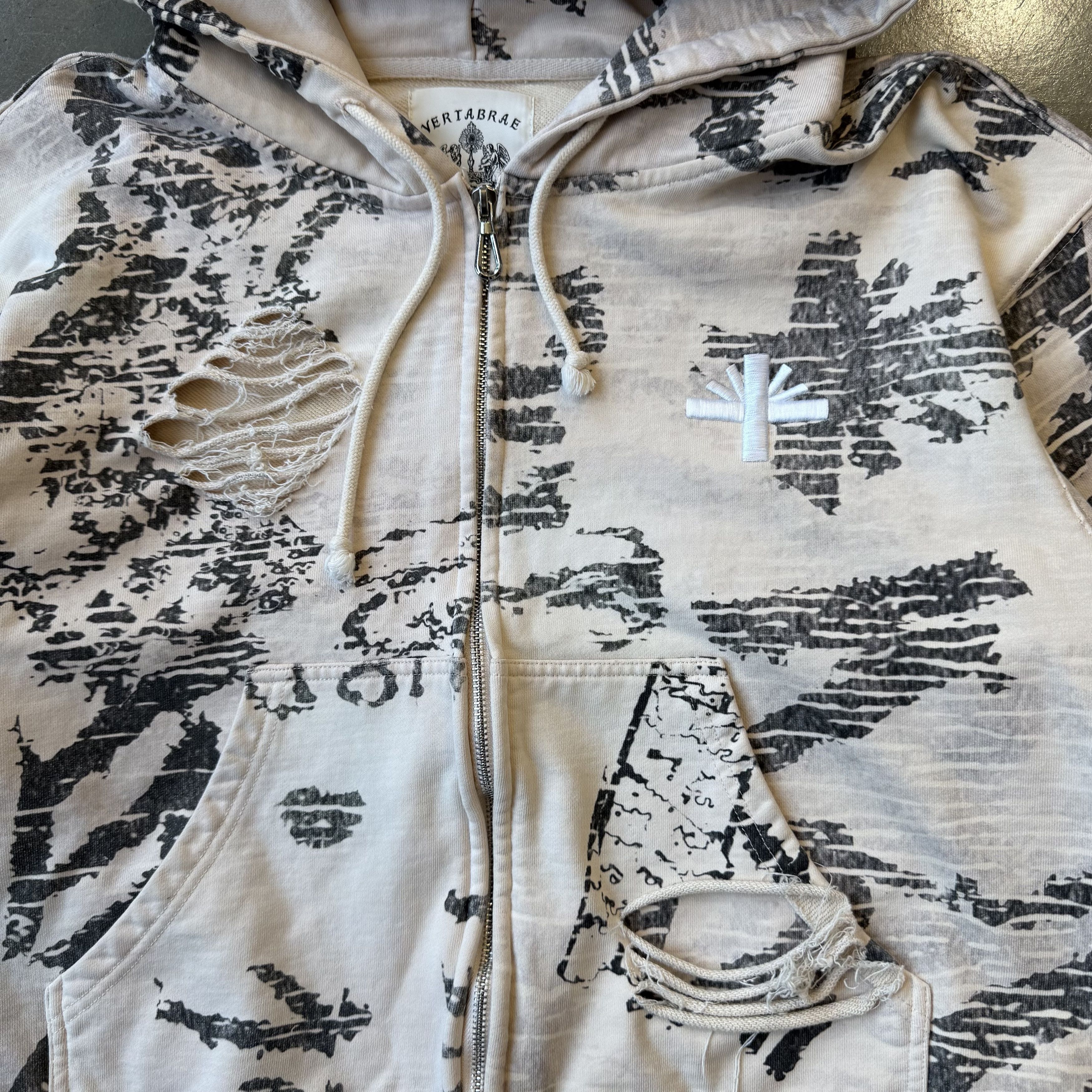 Vertabrae Size Medium - Vertabrae Graffiti Zip Up Hoodie Size US M / EU 48-50 / 2 - 2 Thumbnail