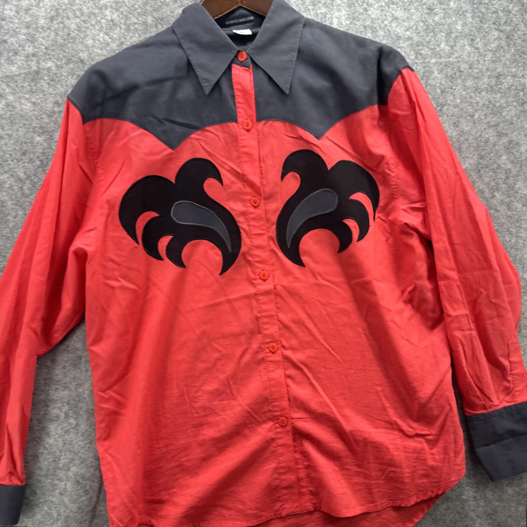 Vintage VINTAGE Georges Marciano Shirt Men M Red Black Western Yoke Graphic 90s Shirt Mens Medium Red Black Western 90s Size US M / EU 48-50 / 2 - 5 Thumbnail
