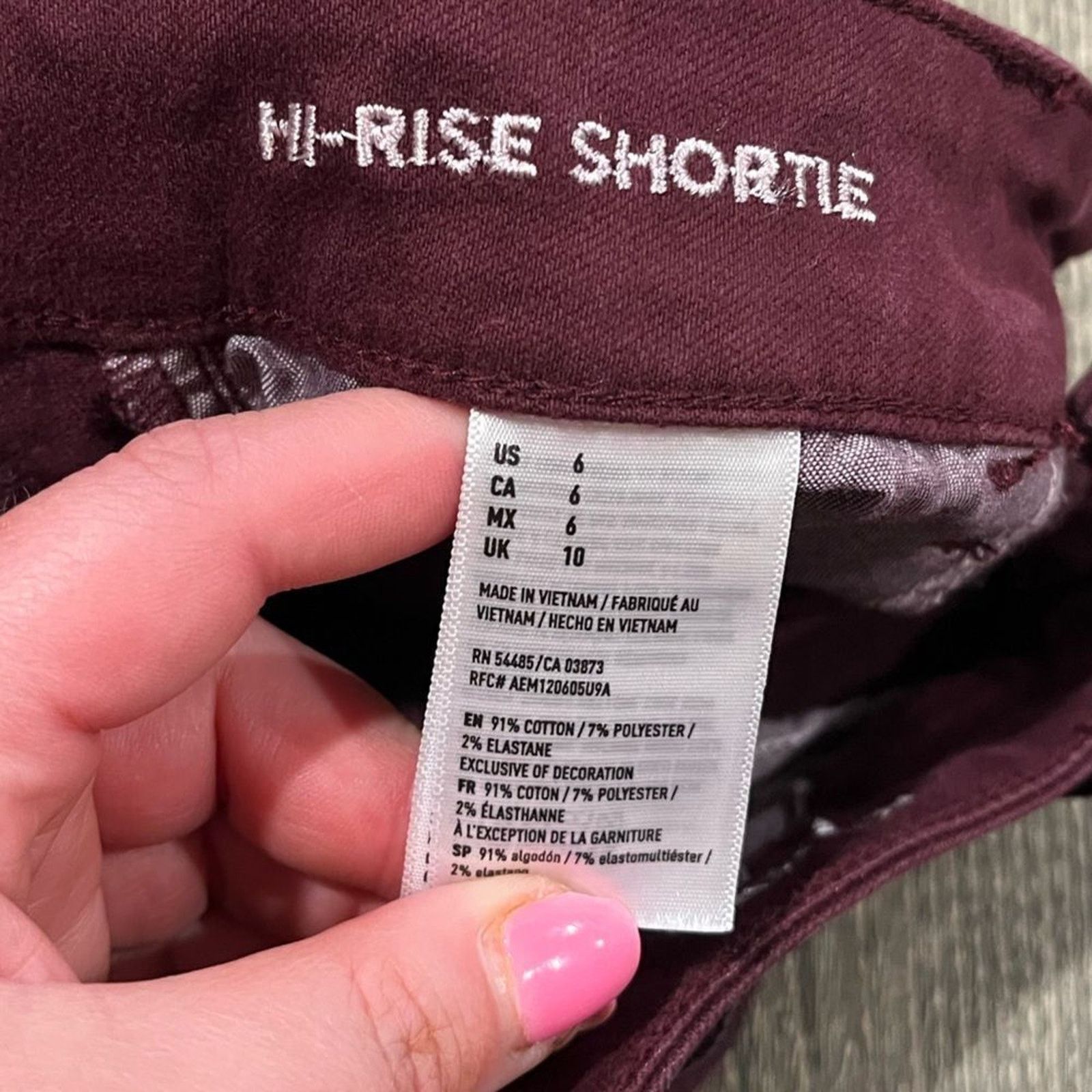 American Eagle Outfitters American Eagle Hi-Rise Shortie Shorts Cuffed Hem Maroon Sz 6 Size 28" / US 6 / IT 42 - 4 Thumbnail