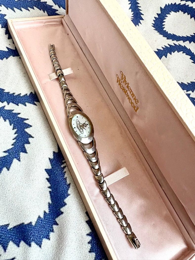 Vivienne Westwood Vivienne Westwood White Mother-of-Pearl Dial Armor Chain W Size ONE SIZE - 1 Thumbnail