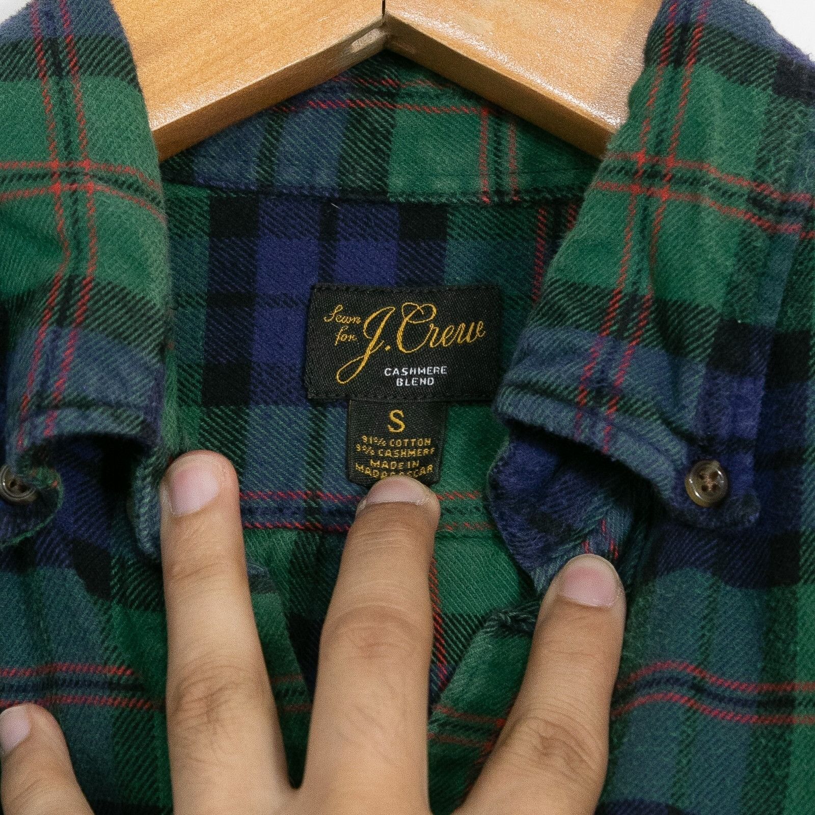 J.Crew J.Crew Plaid Cashmere Blend Button Up Shirt Small Distressed Size US S / EU 44-46 / 1 - 4 Thumbnail