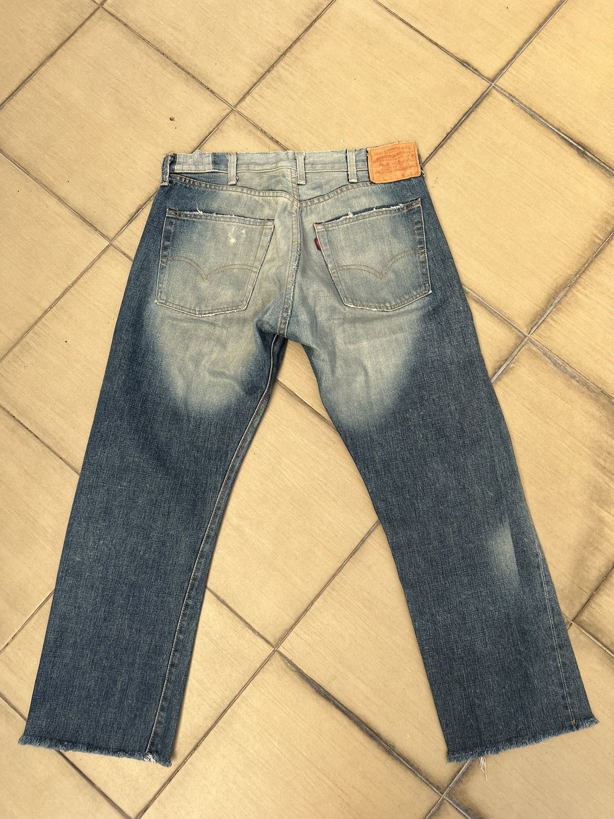 Levi's Vintage Clothing 2005 Levi’s E Rips Selvedge Denim Ripped Off Leg Jeans Size US 32 / EU 48 - 2 Thumbnail