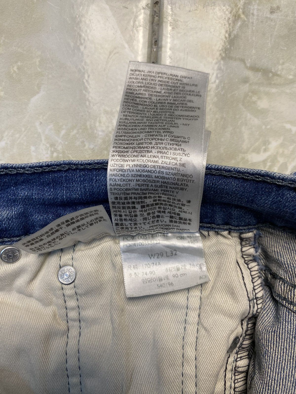 Levi's × Vintage Levi’s 514 Size US 30 / EU 46 - 16 Thumbnail