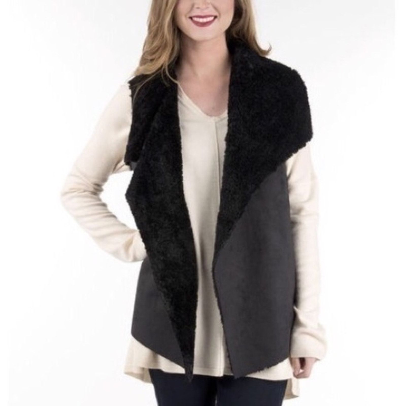 NBDN Nobrandedon Romeo & Juliet Black Vest | Size L Size L / US 10 / IT 46 - 7 Thumbnail