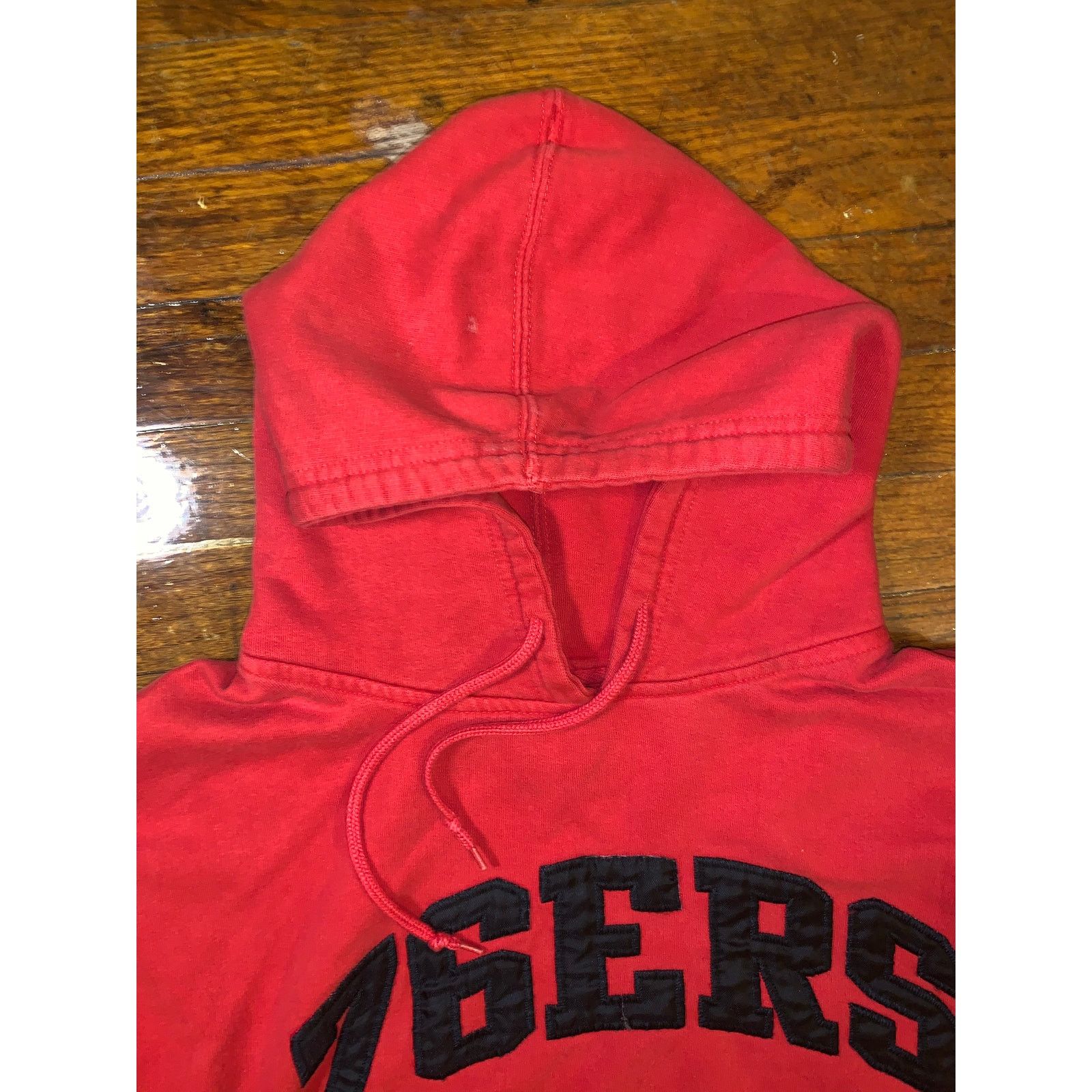 NBA Philadelphia 76ers Hoodie XL Red Official NBA Sweatshirt Size US XL / EU 56 / 4 - 5 Thumbnail