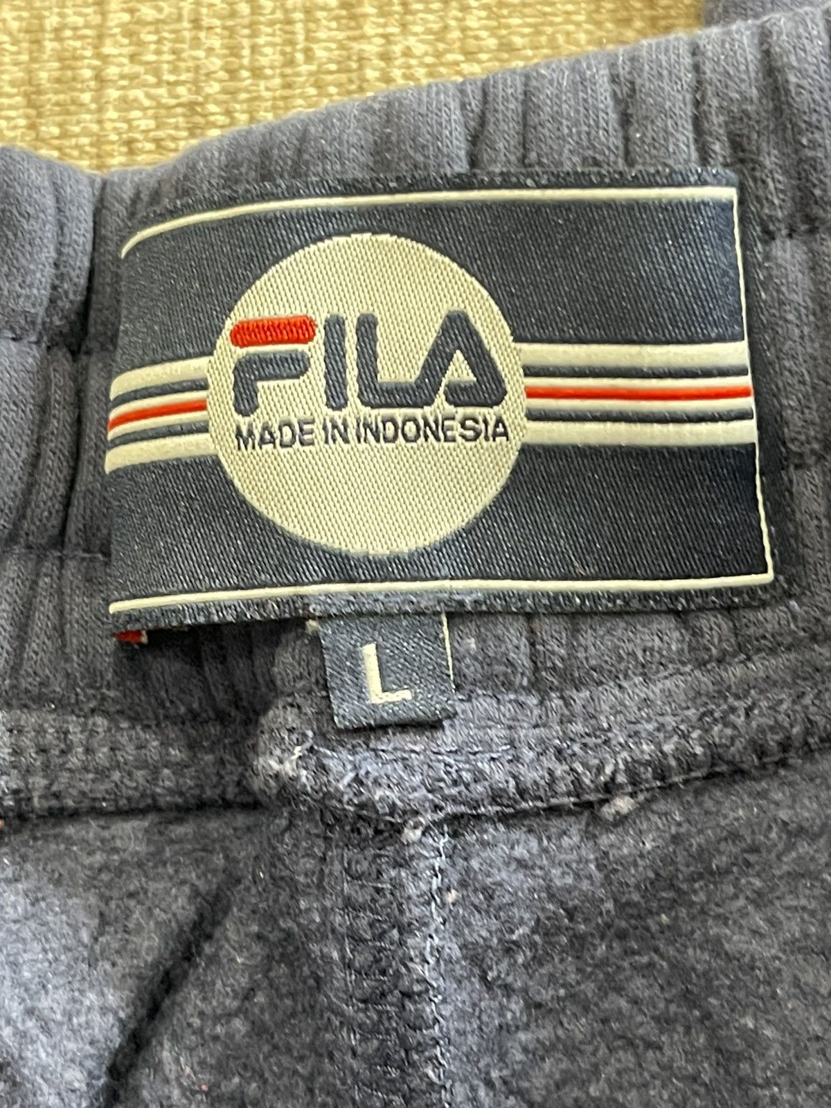 Fila Fila Sweatpants Size US 36 / EU 52 - 2 Thumbnail