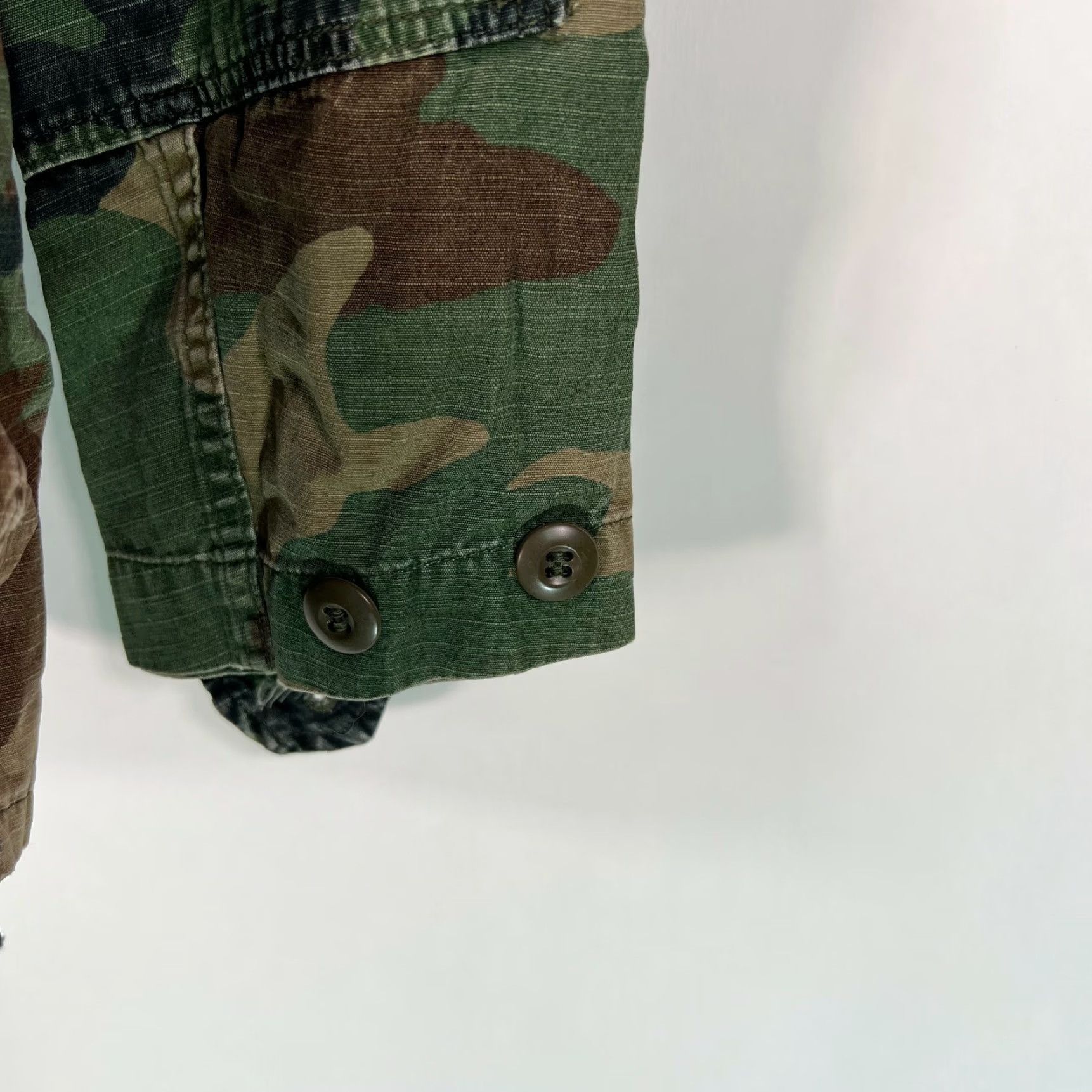 Vintage Vintage Military Jacket Men Large Camouflage Long Sleeves Pockets Cotton Blend Army Style Size US L / EU 52-54 / 3 - 5 Thumbnail