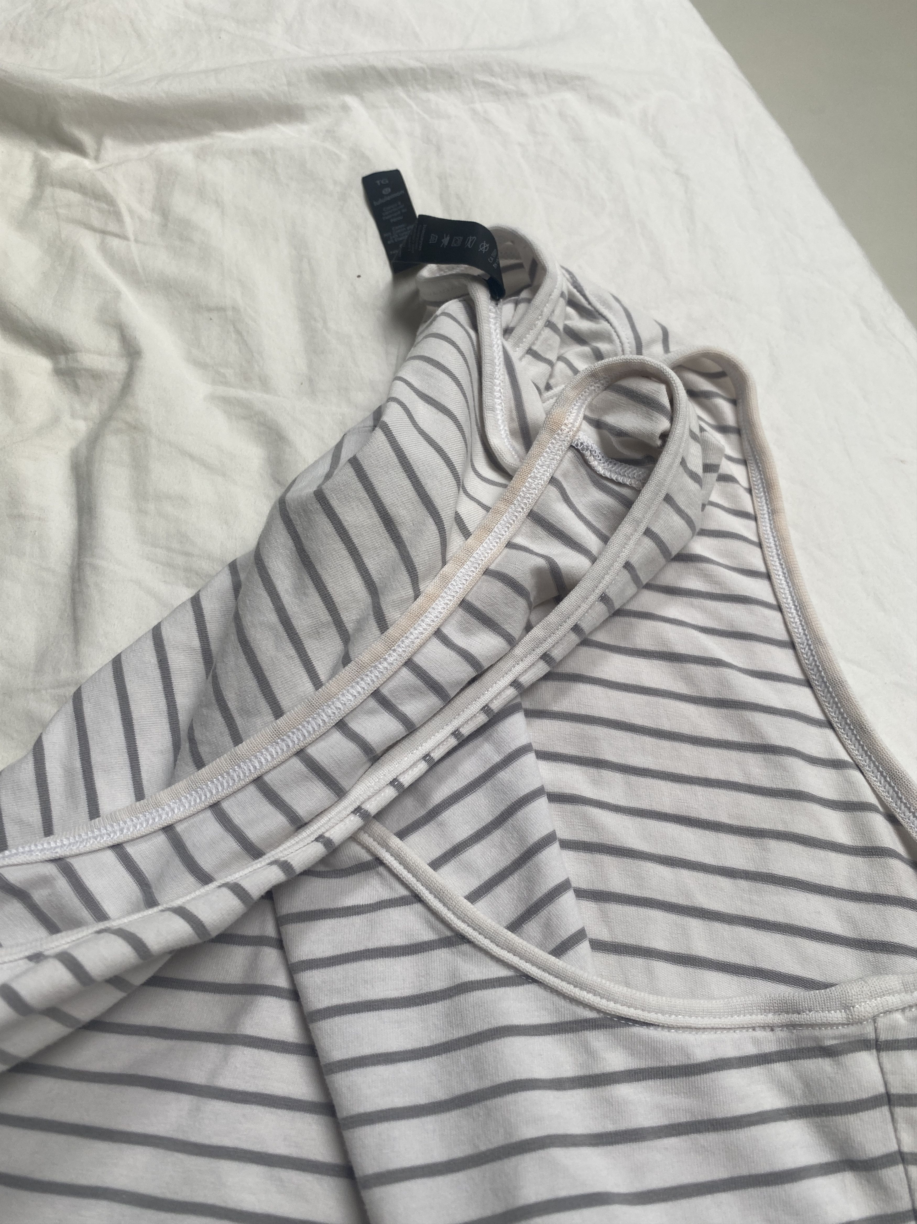 Lululemon Lululemon striped tank top t-shirt tee sport gym running Size US XL / EU 56 / 4 - 6 Thumbnail