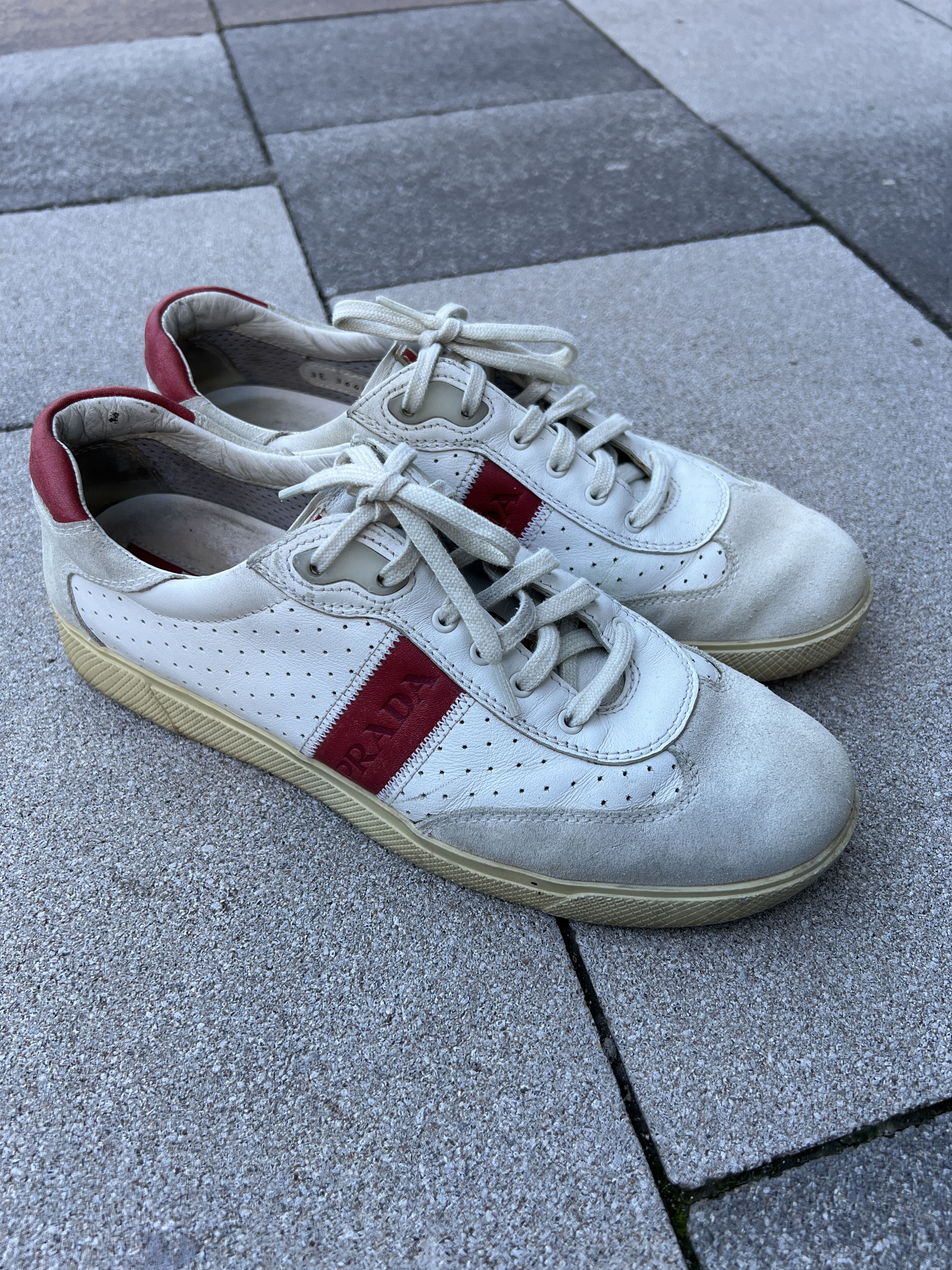 Prada Prada Vintage Y2K Low Sneakers 3E 3648 Size 39 Size US 9 / IT 39 - 1 Thumbnail